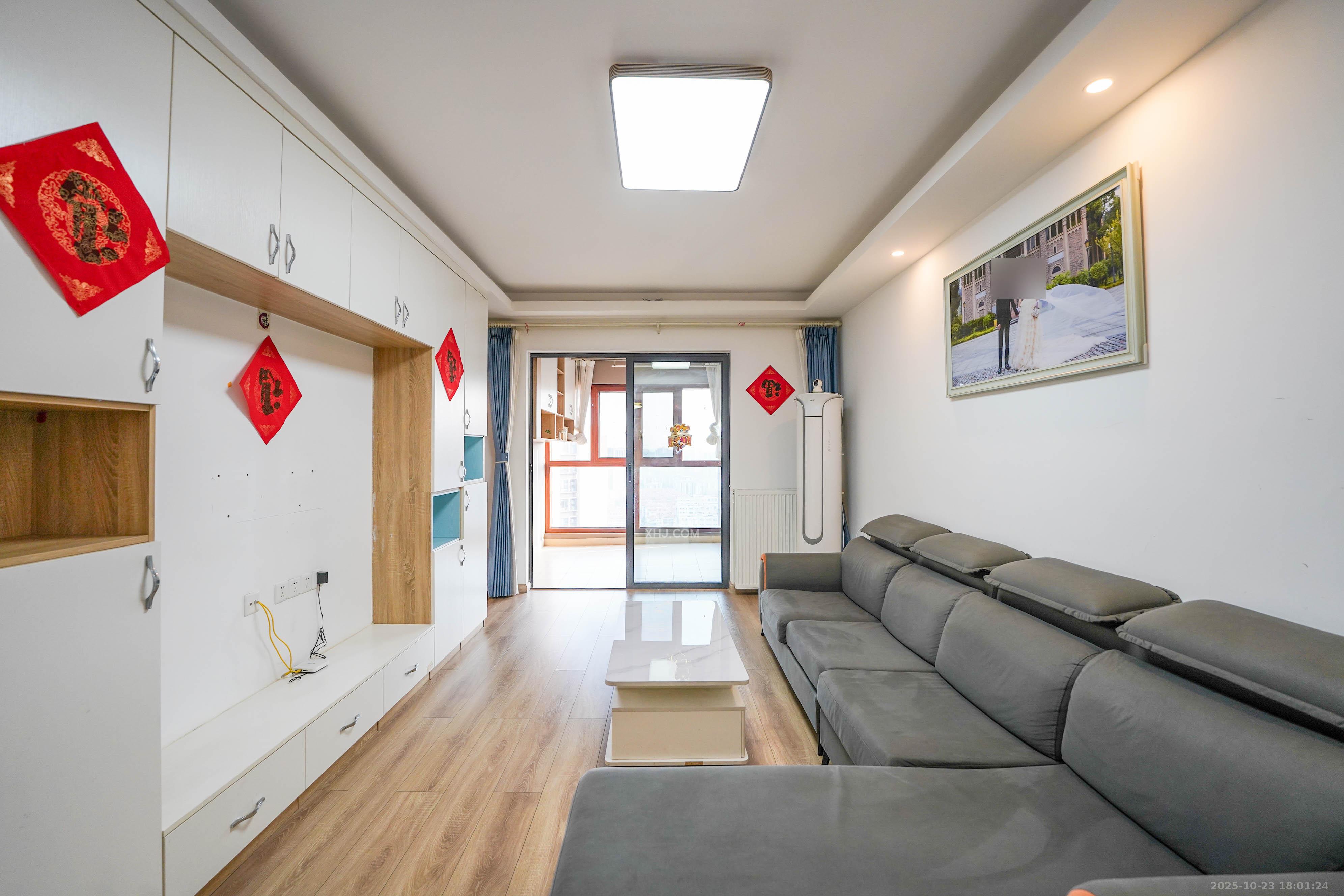 汇金城/嘉华城（二期、三期）  3室2厅2卫    108.8万客厅