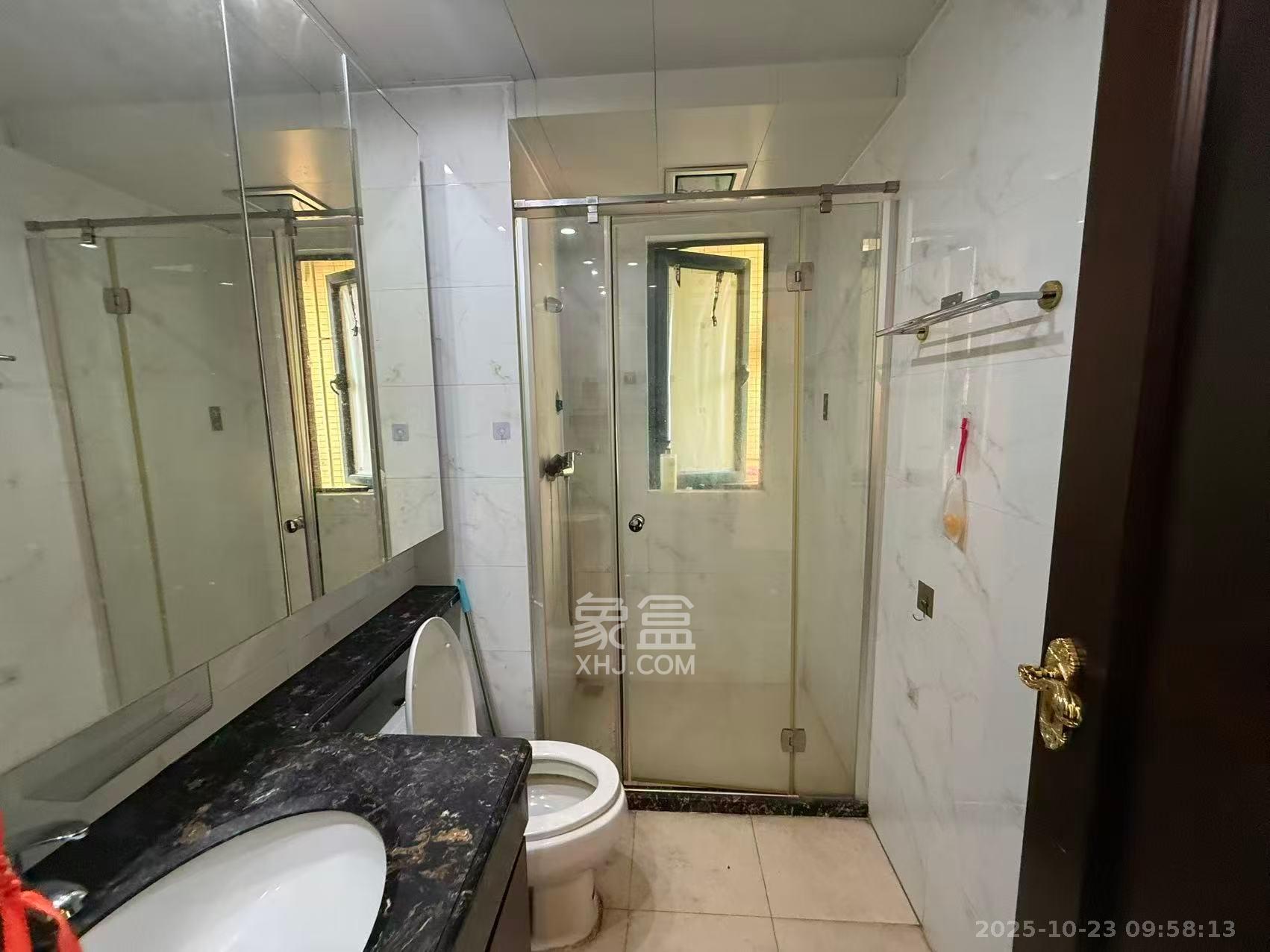 恒大雅苑  3室2厅2卫    2800.0元/月室内图