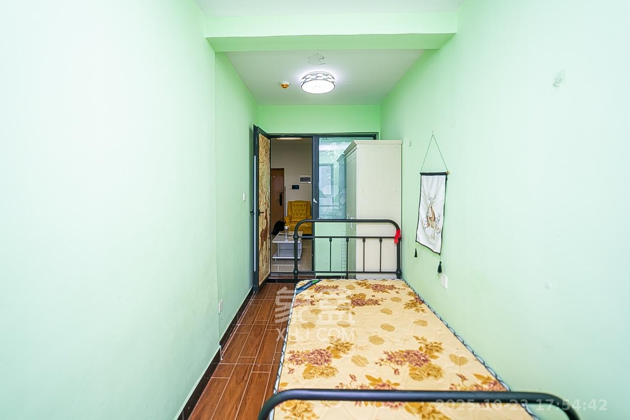 天鸿天府(天鸿中央大院) 2室1厅1卫 1900.0元/月 天鸿天府(天鸿中央大院) 2室1厅1卫 1900.0元/月室内图