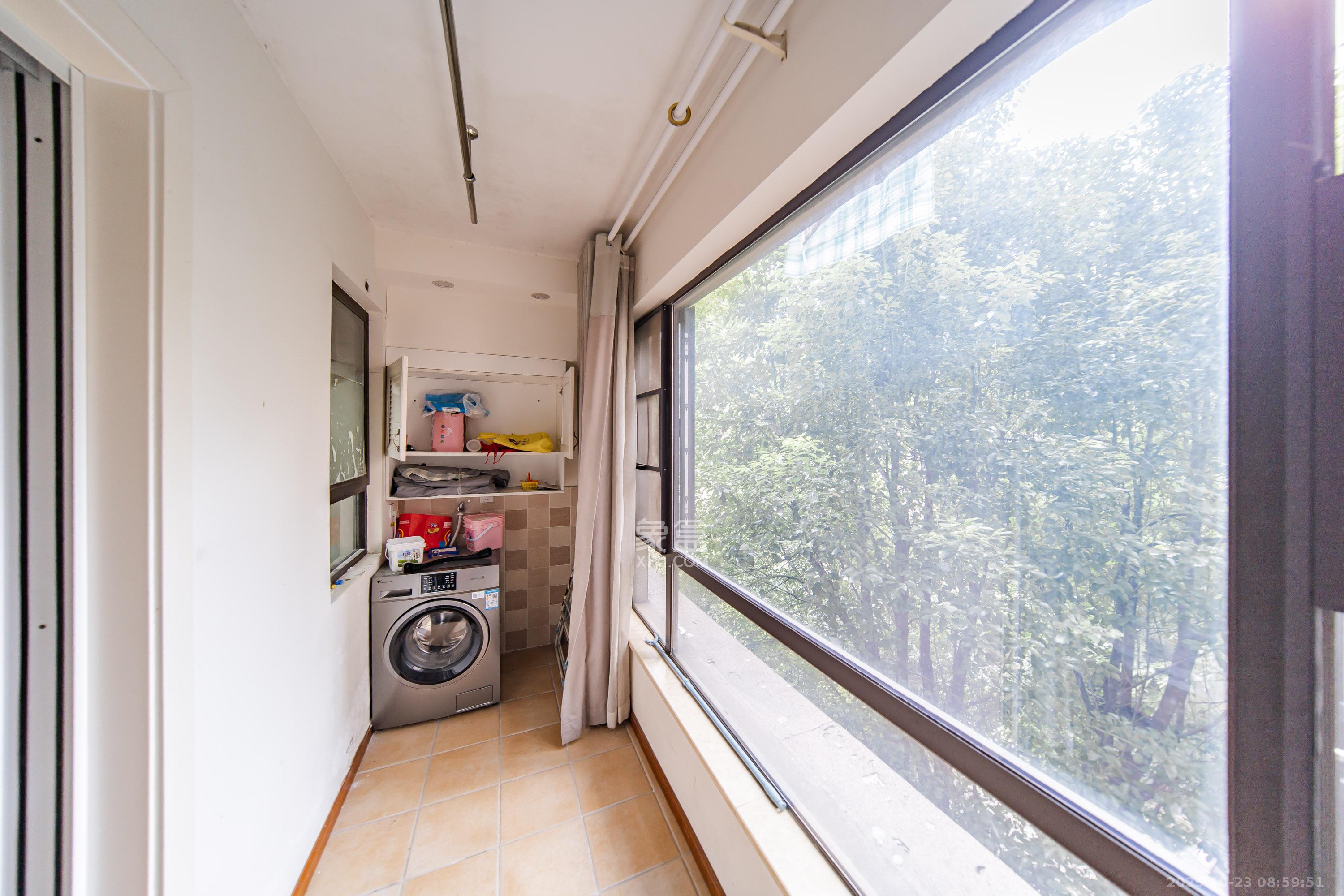 洋湖18克拉(旷远洋湖18克拉) 4室2厅2卫 3500.0元/月 洋湖18克拉(旷远洋湖18克拉) 4室2厅2卫 3500.0元/月室内图