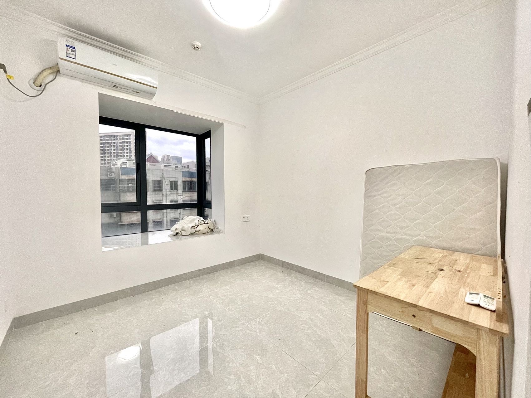 星华海德豪庭  3室2厅1卫    2800.0元/月室内图