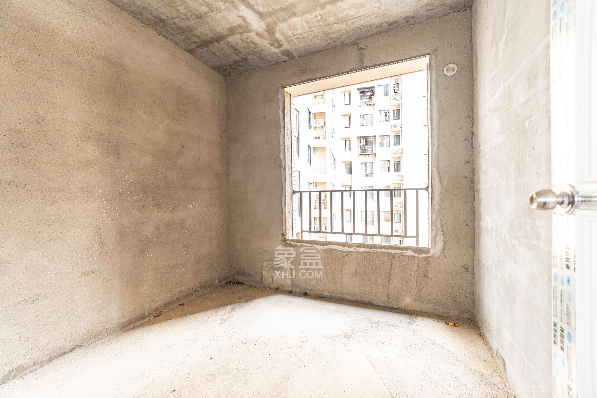 筑梦星园  4室2厅2卫    77.8万卧室