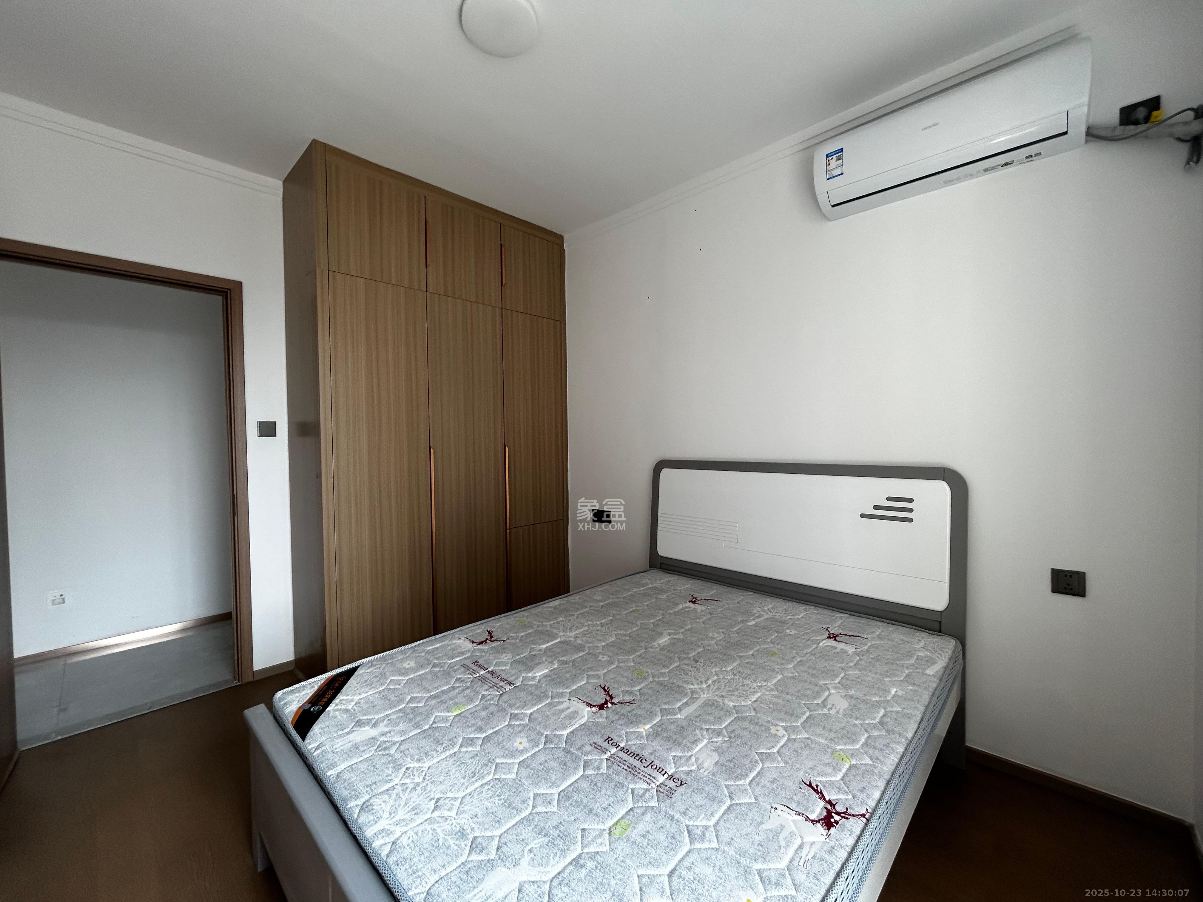 汉唐世家二期  4室2厅2卫    3000.0元/月 汉唐世家二期  4室2厅2卫    3000.0元/月室内图