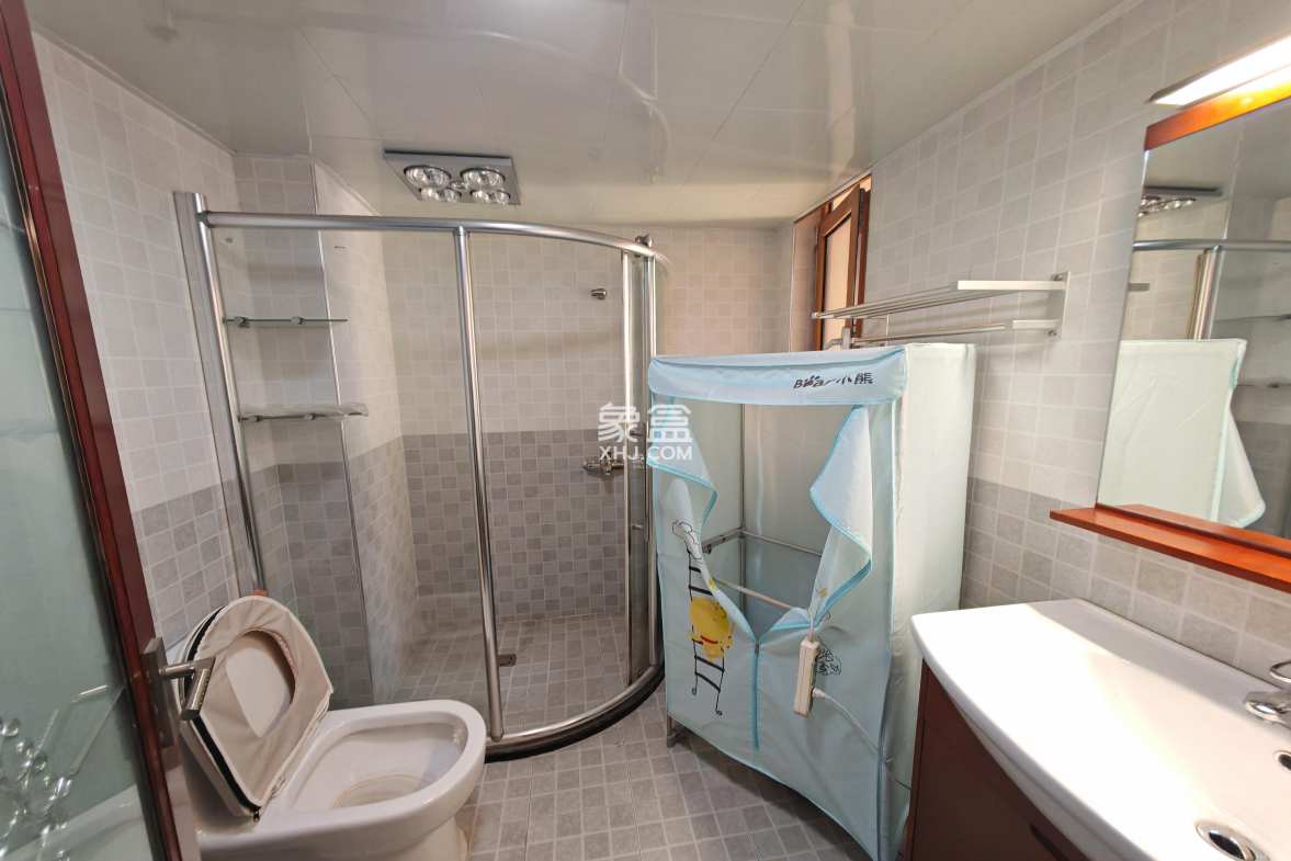 世嘉国际华城  2室1厅1卫    2500.0元/月 世嘉国际华城  2室1厅1卫    2500.0元/月室内图