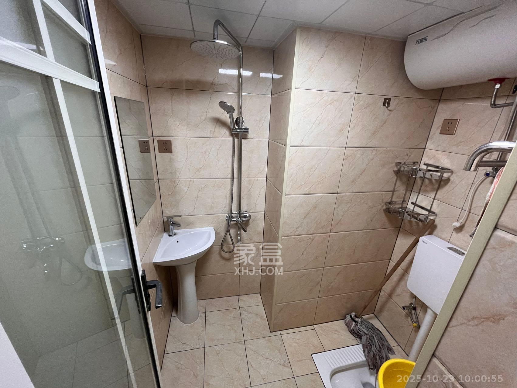 美林美寓  1室1厅1卫    1580.0元/月室内图