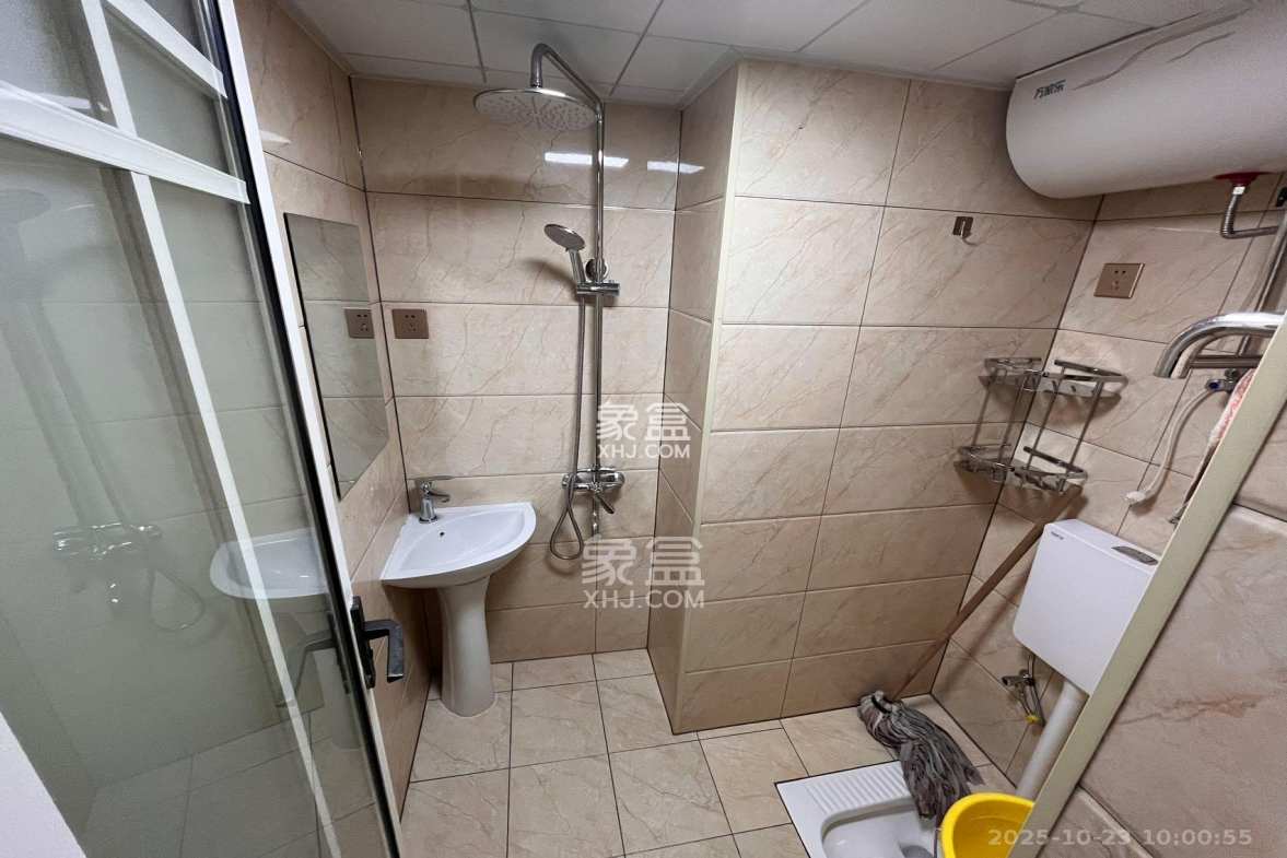 美林美寓 1室1厅1卫 1580.0元/月 美林美寓 1室1厅1卫 1580.0元/月室内图