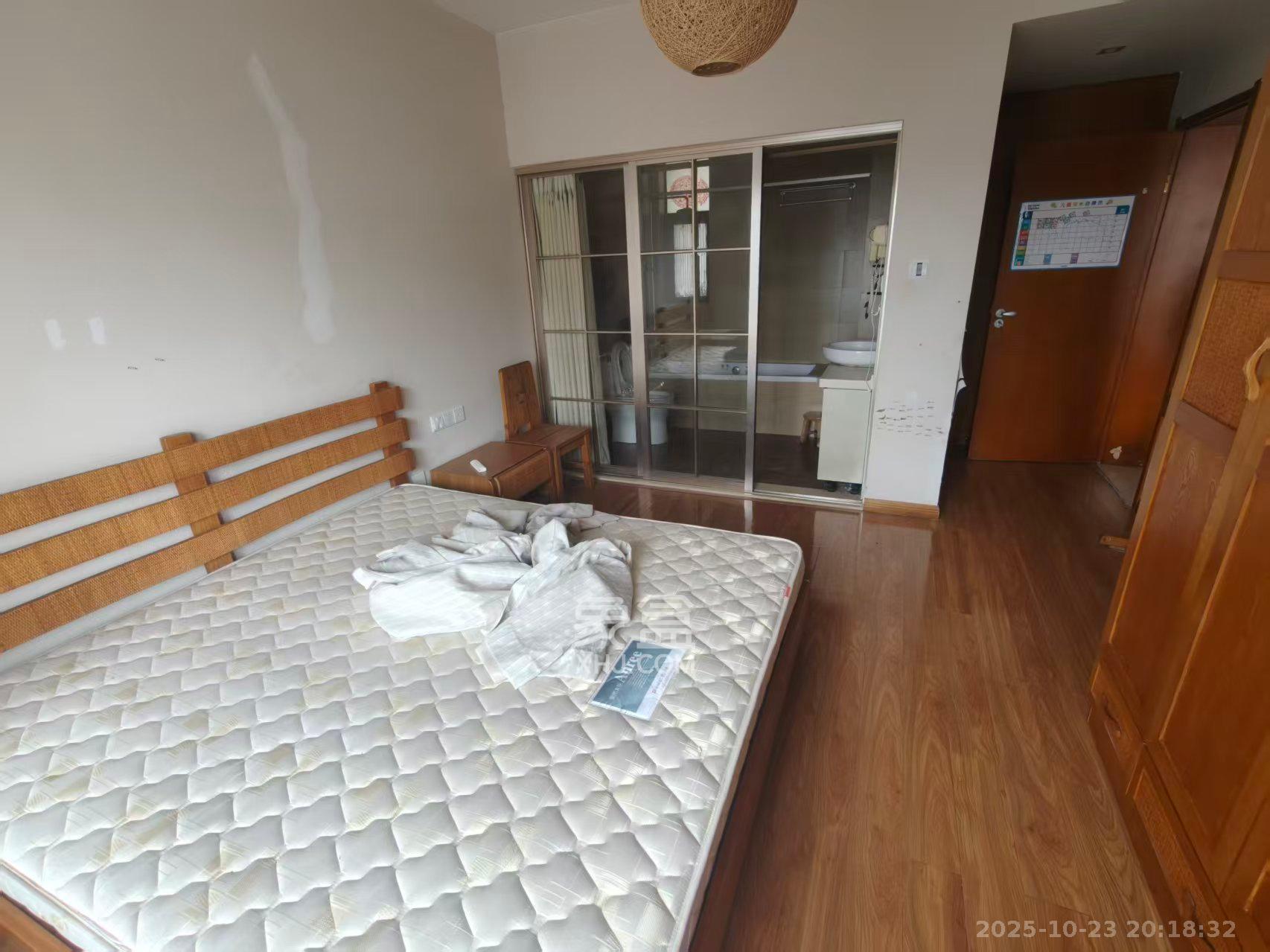 华天苑  3室2厅1卫    2500.0元/月室内图