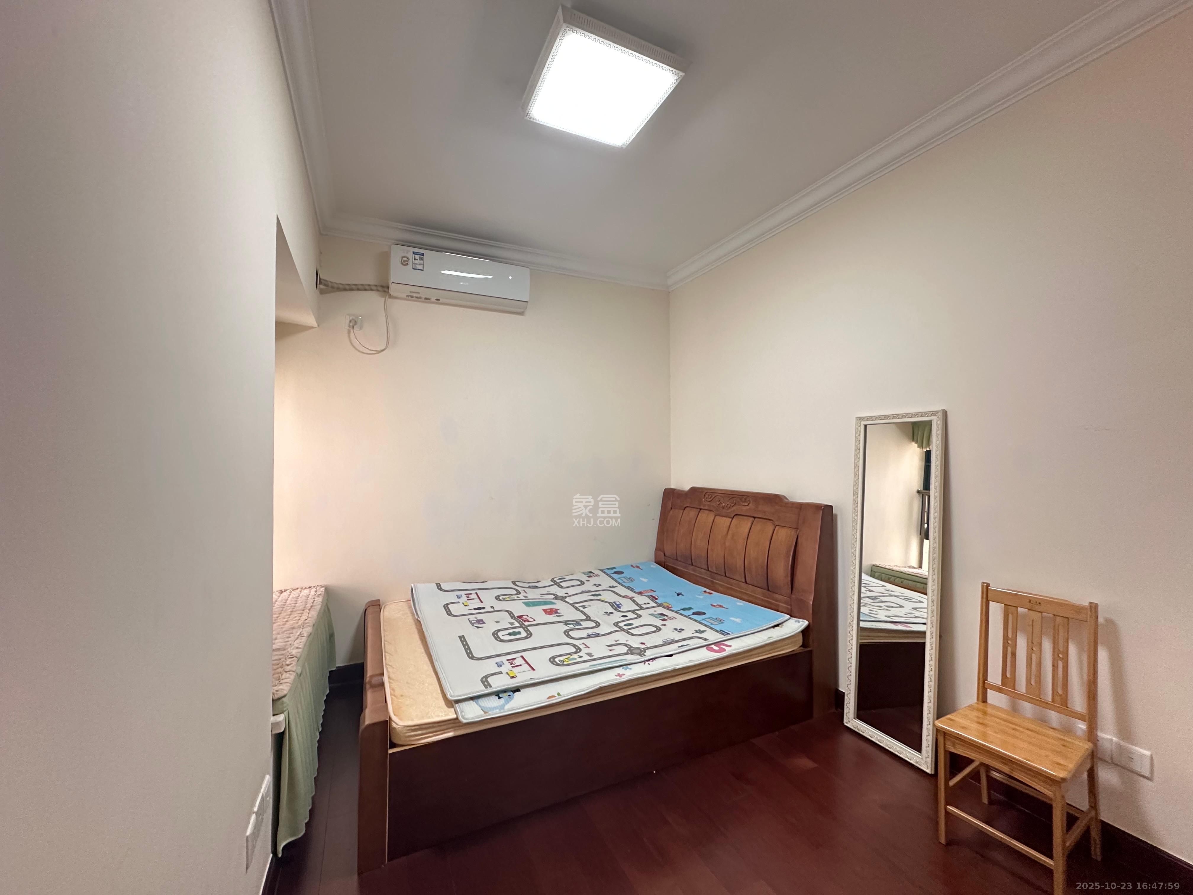 恒大雅苑  3室2厅2卫    3000.0元/月室内图