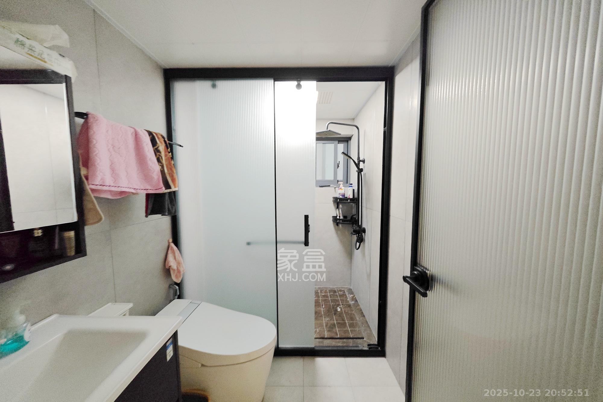 保利大都汇一期、二期 4室2厅2卫 165.0万 保利大都汇一期、二期 4室2厅2卫 165.0万其他