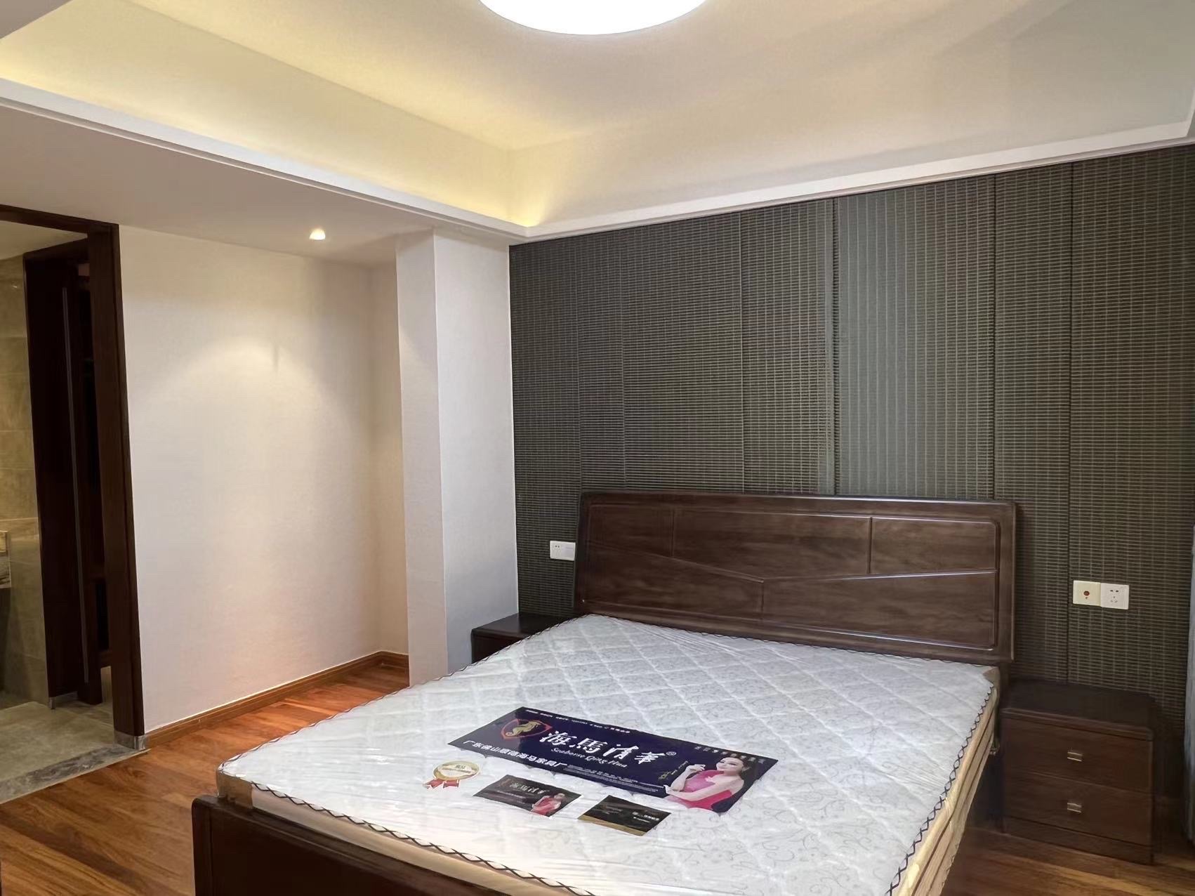 开维生态城  3室2厅2卫    3600.0元/月室内图