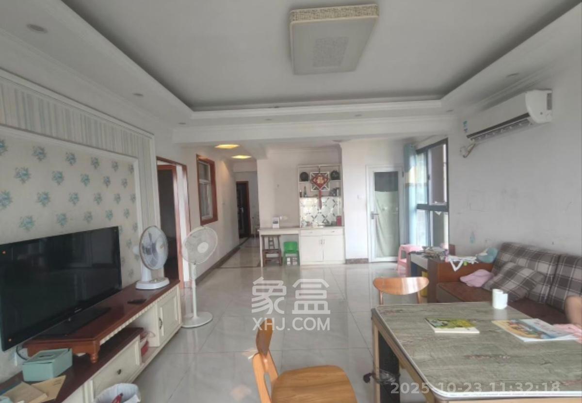 山水誉峰 3室2厅2卫 2600.0元/月 山水誉峰 3室2厅2卫 2600.0元/月室内图