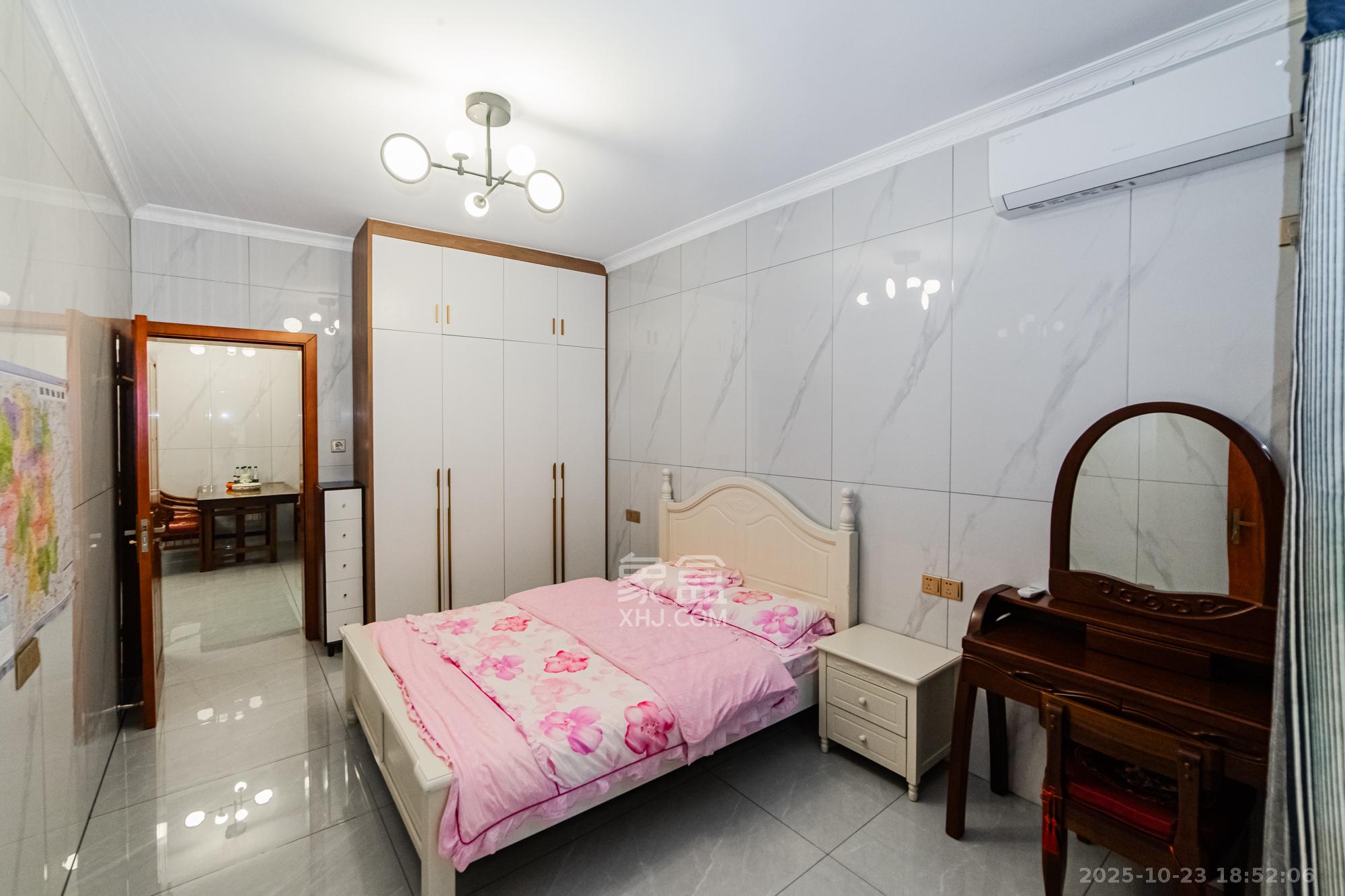 陈家湖小区  1室0厅0卫    88.0万卧室