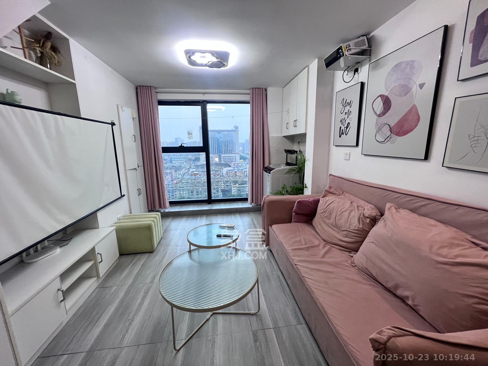 东盈商业广场(华泉城市广场)  2室1厅1卫    2300.0元/月 东盈商业广场(华泉城市广场)  2室1厅1卫    2300.0元/月室内图