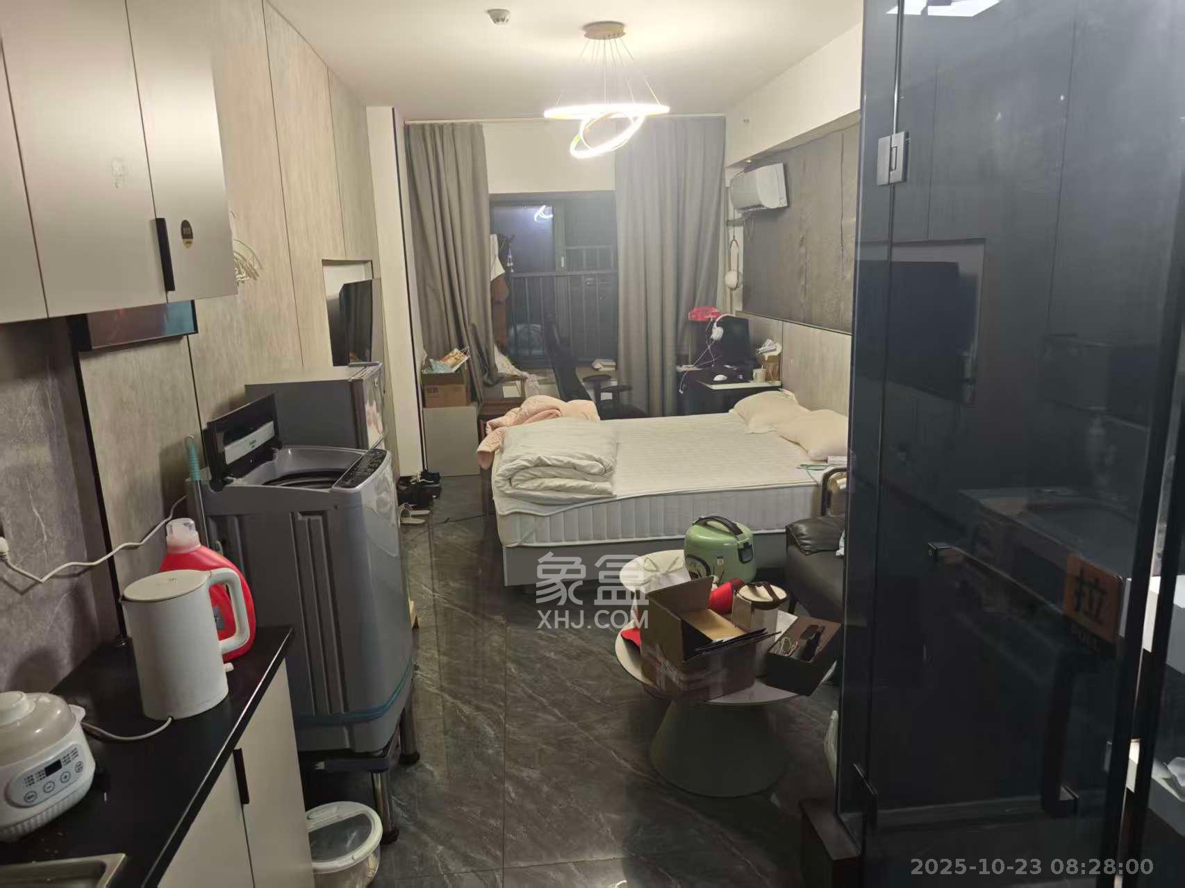 保利中环广场(保利中悦苑)  1室1厅1卫    1400.0元/月 保利中环广场(保利中悦苑)  1室1厅1卫    1400.0元/月