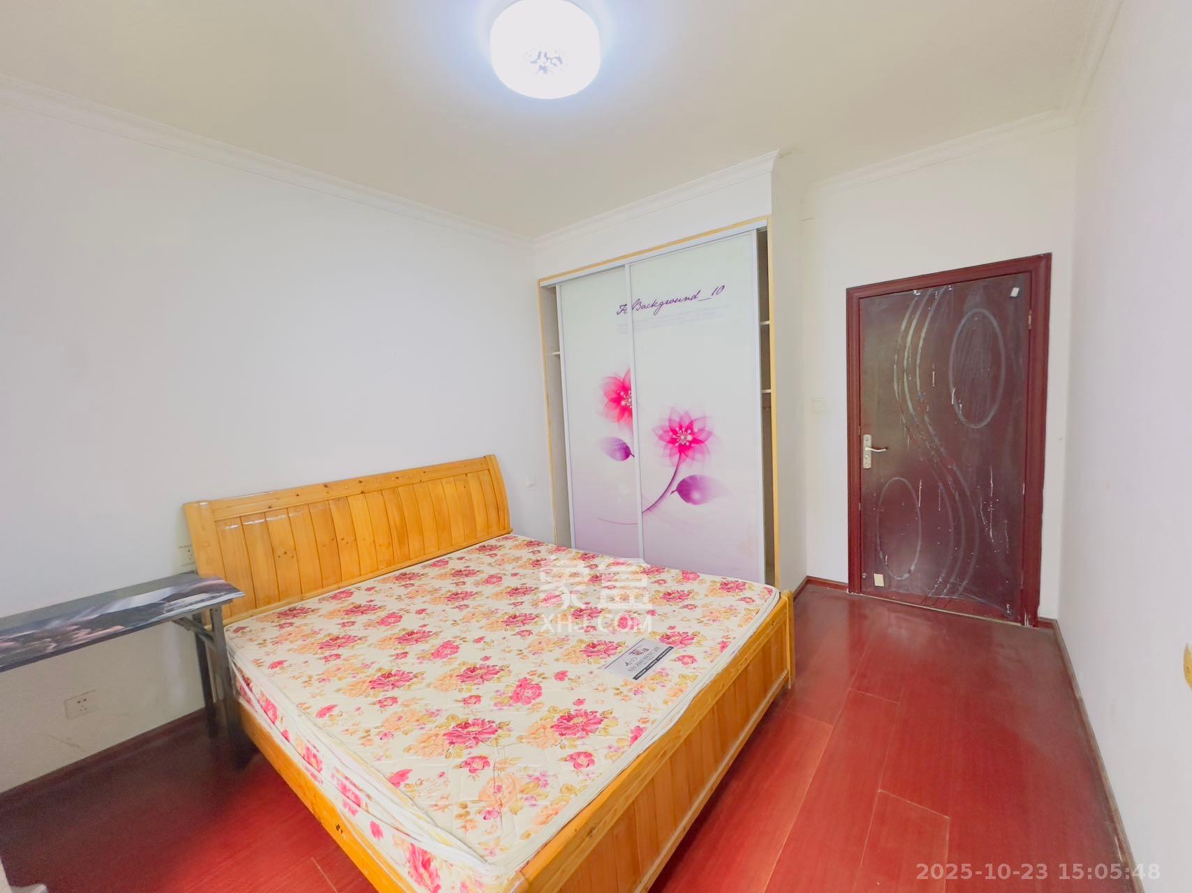 中南汽车世界  2室2厅1卫    1000.0元/月室内图