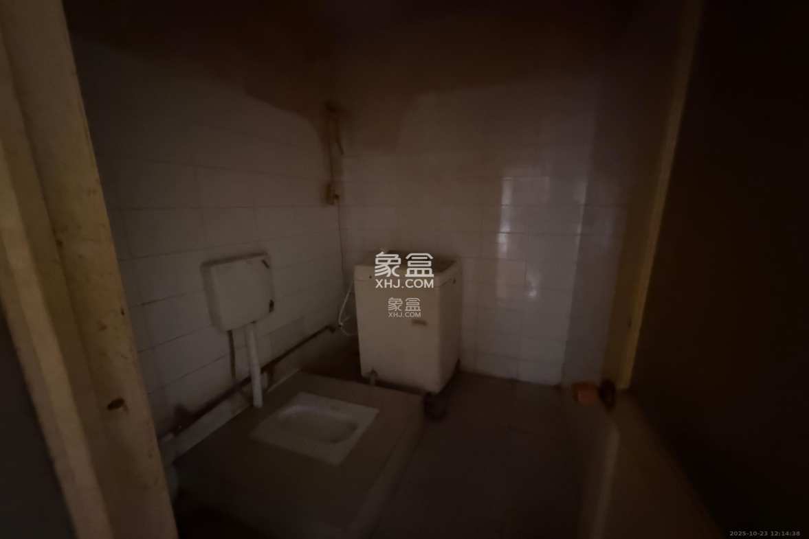 红星农博住宅小区(佳英农博小区) 3室2厅2卫 1600.0元/月 红星农博住宅小区(佳英农博小区) 3室2厅2卫 1600.0元/月室内图