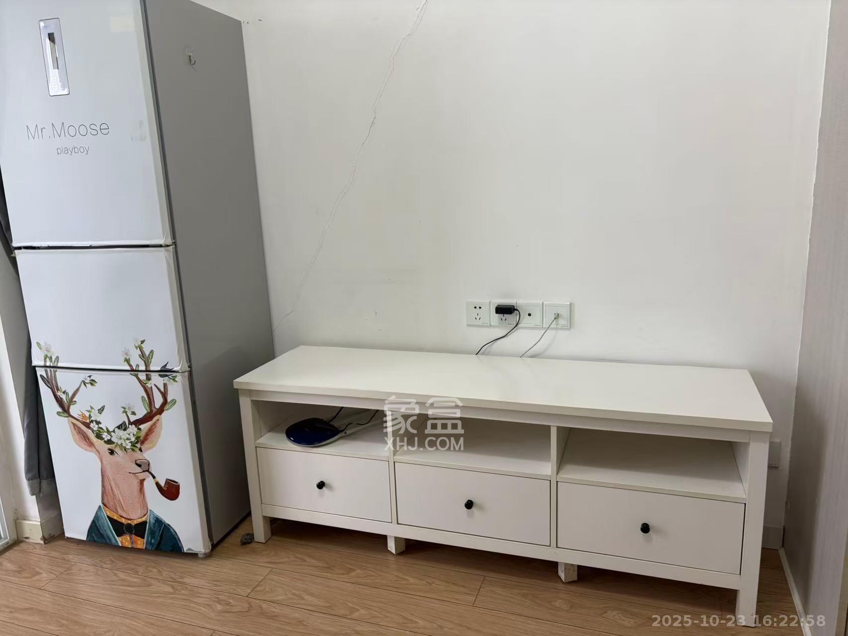 丰园城（鄱阳小区二期）  1室1厅1卫    1300.0元/月室内图