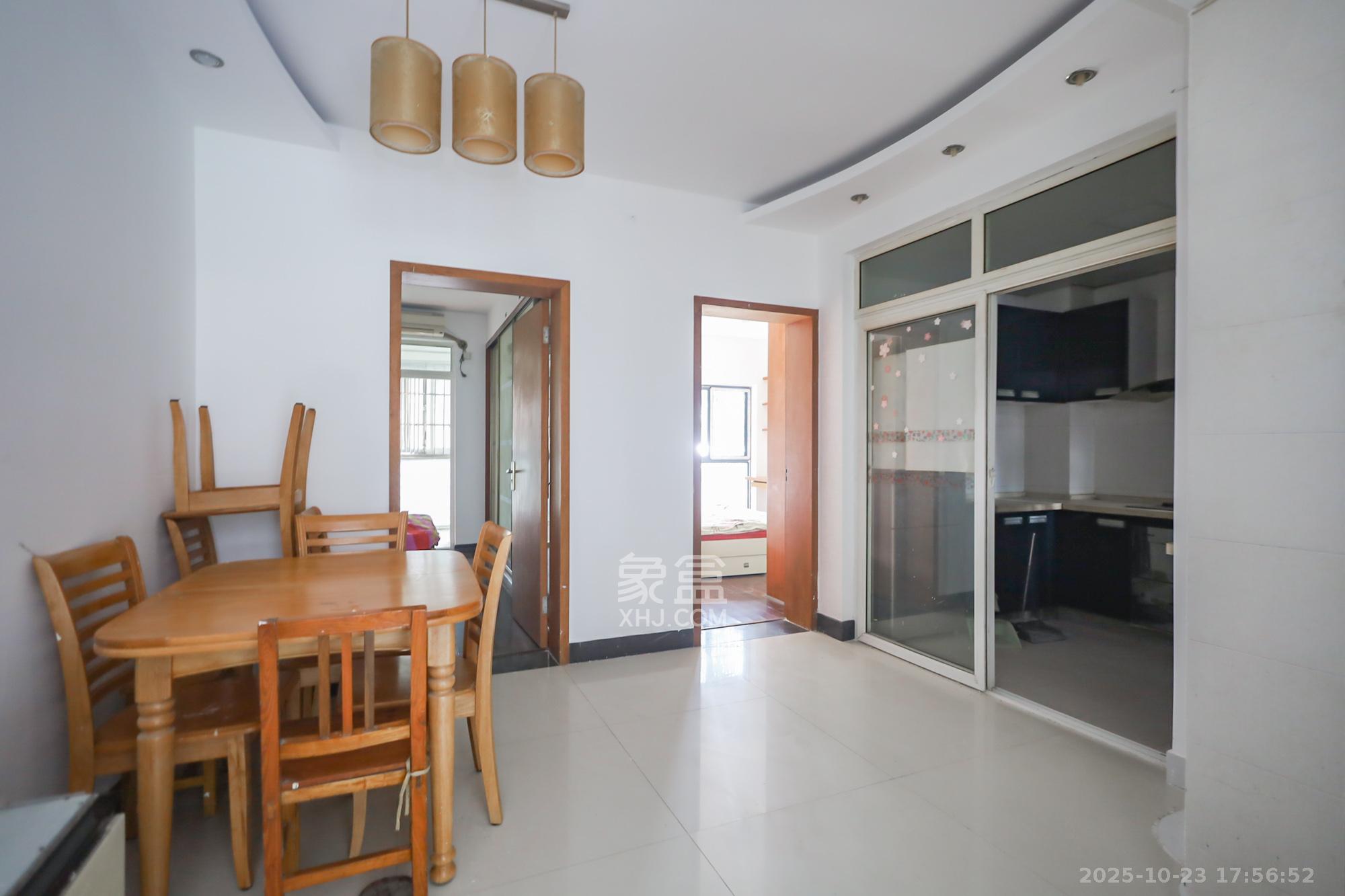 金色山庄  2室2厅1卫    71.8万 金色山庄  2室2厅1卫    71.8万其他