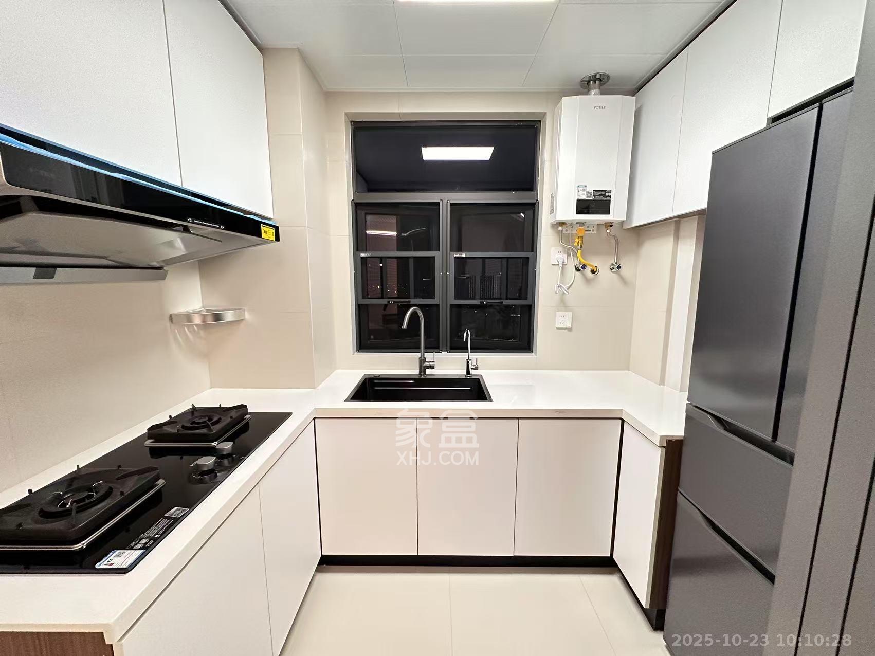 嘉雨东苑 3室2厅2卫 4800.0元/月 嘉雨东苑 3室2厅2卫 4800.0元/月室内图