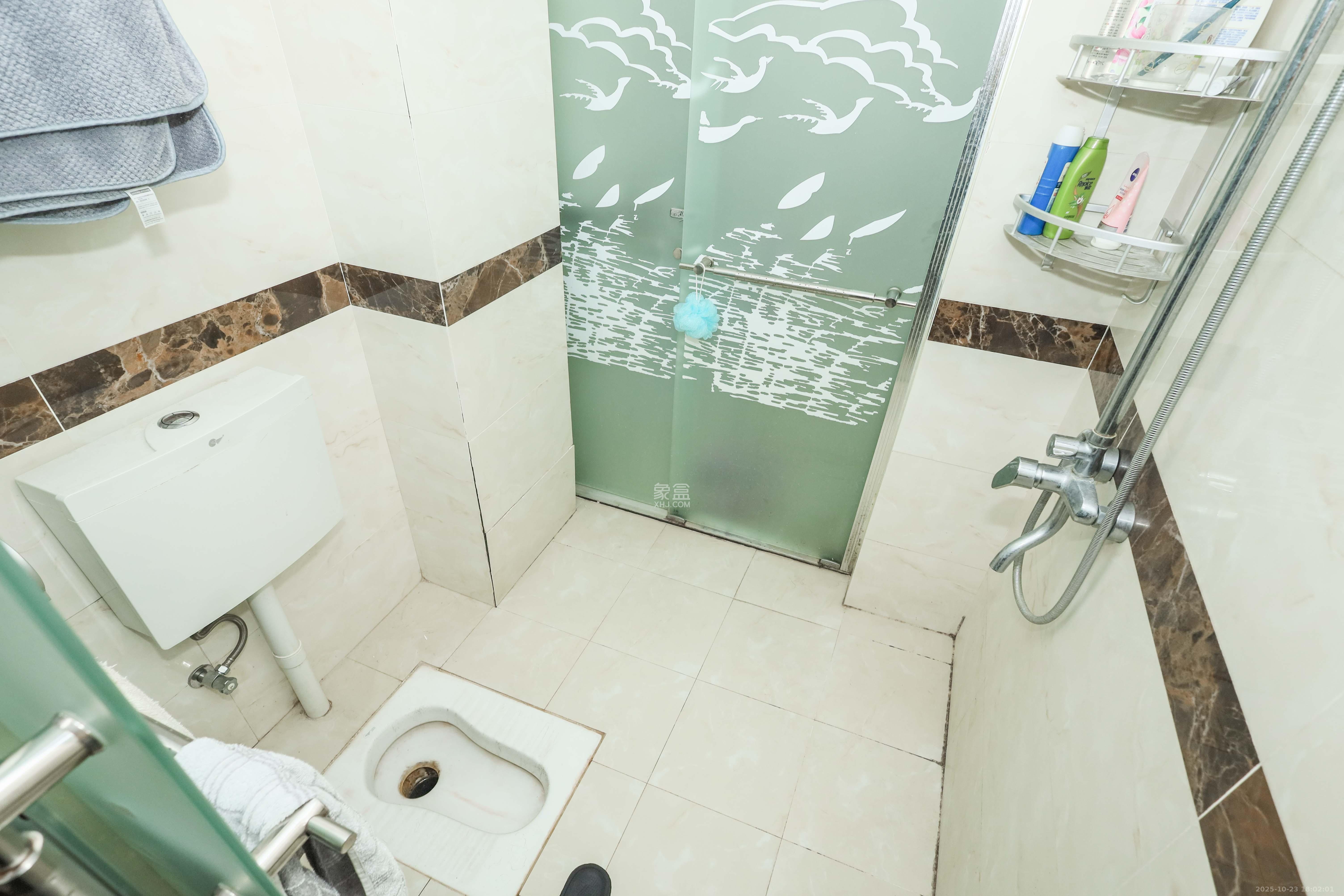 中国铁建梅溪青秀二期  3室2厅2卫    108.0万卫生间