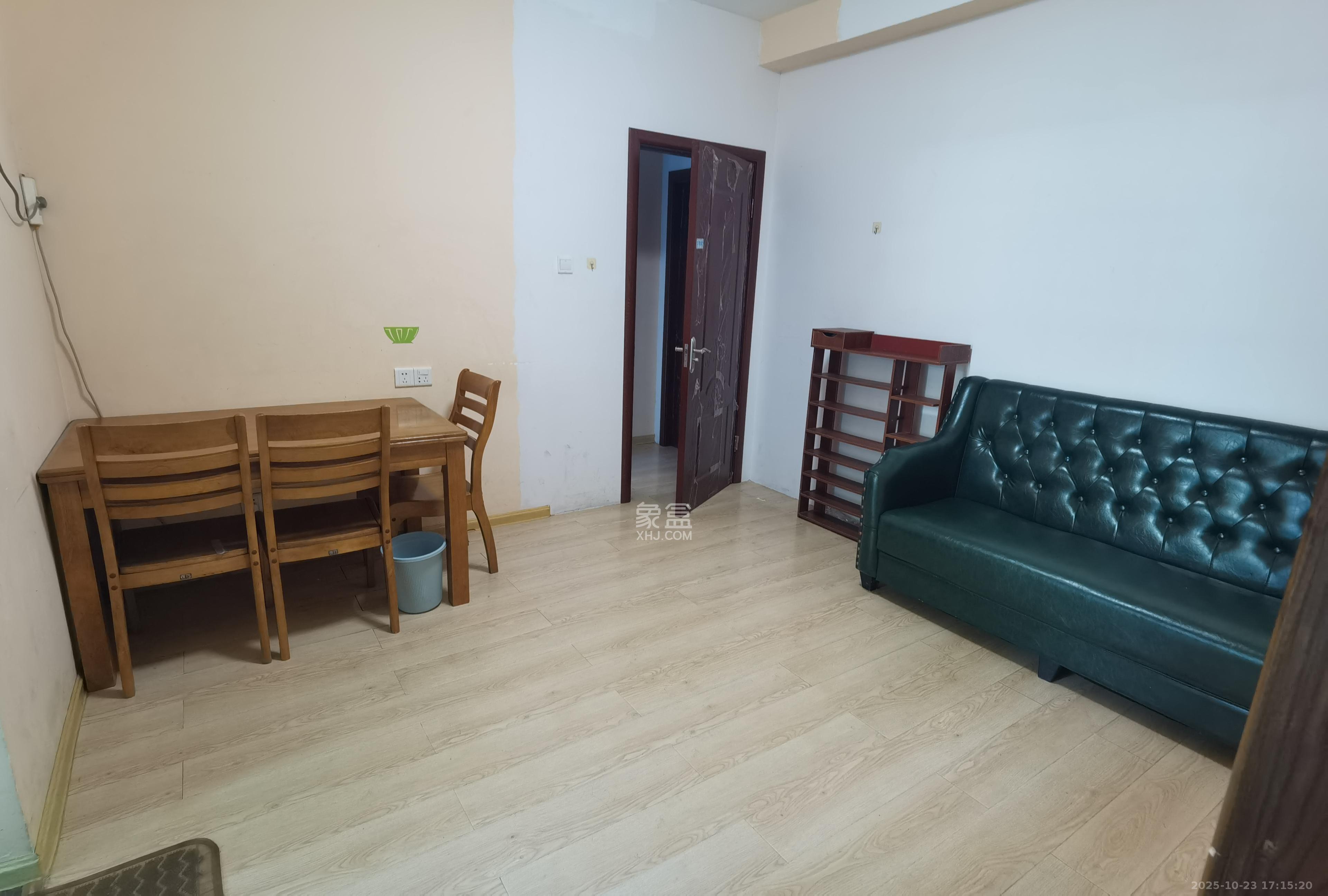 福乐凯公寓 2室1厅1卫 1600.0元/月 福乐凯公寓 2室1厅1卫 1600.0元/月室内图