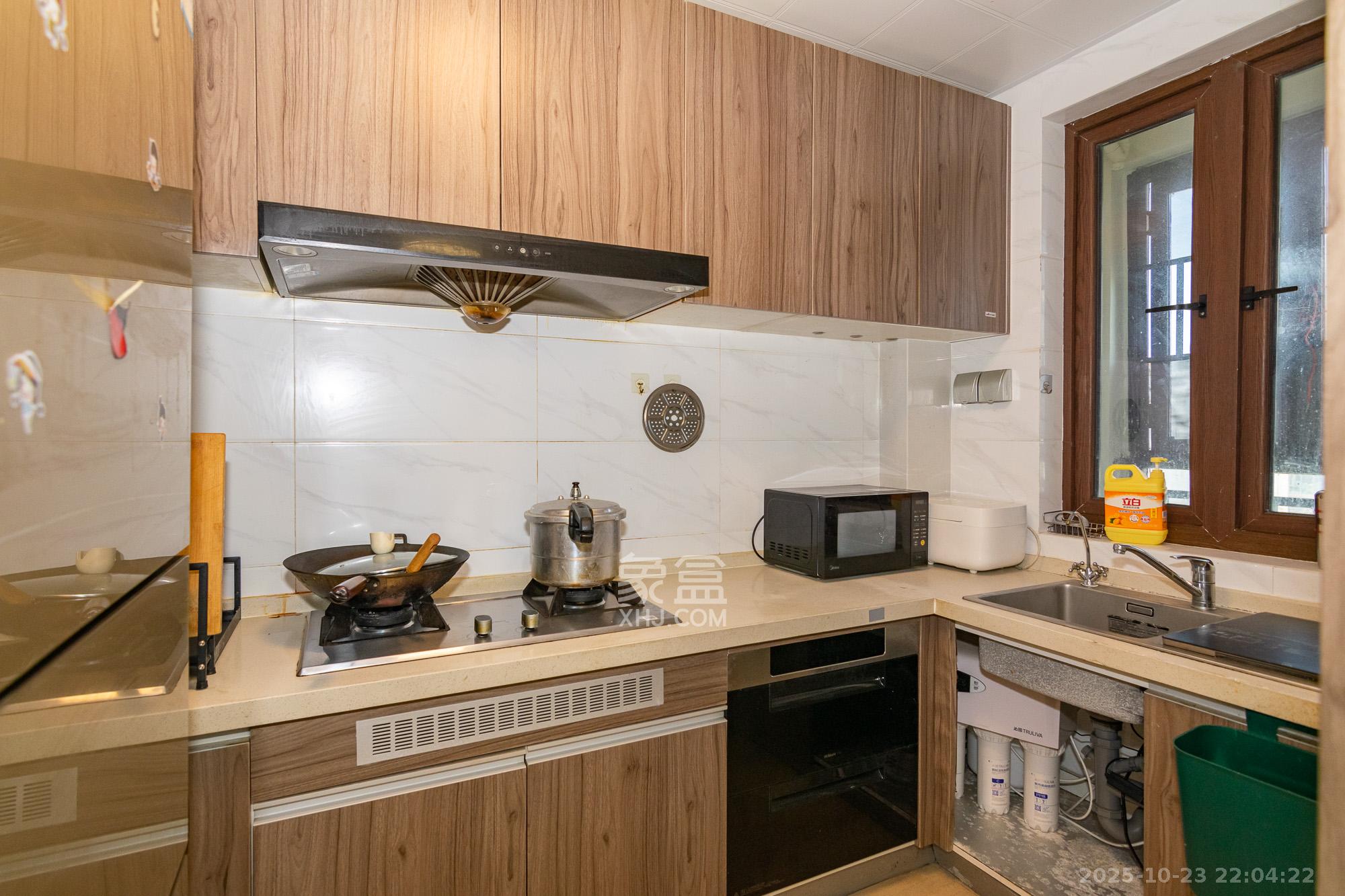 碧桂园高尔夫花园 4室2厅2卫 98.0万 碧桂园高尔夫花园 4室2厅2卫 98.0万厨房