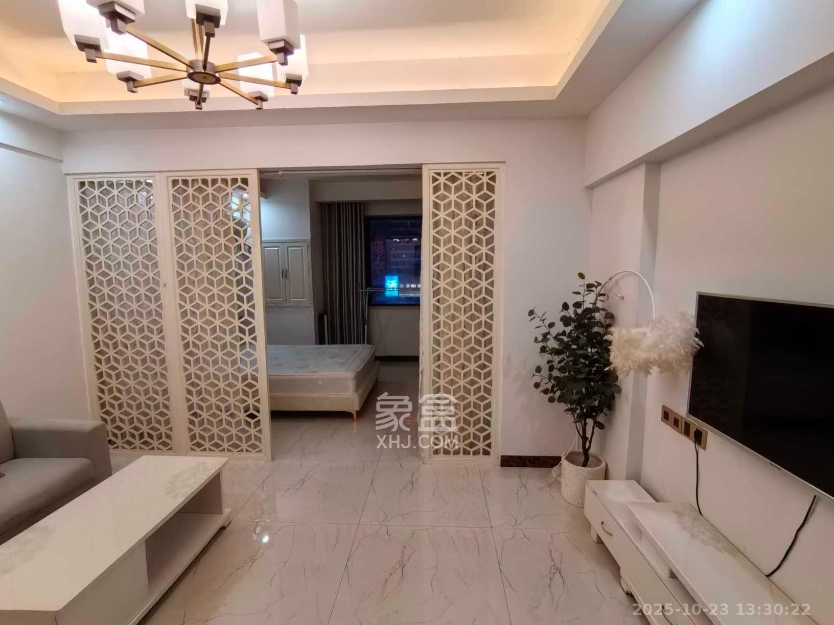 众东国际  1室1厅1卫    2000.0元/月室内图