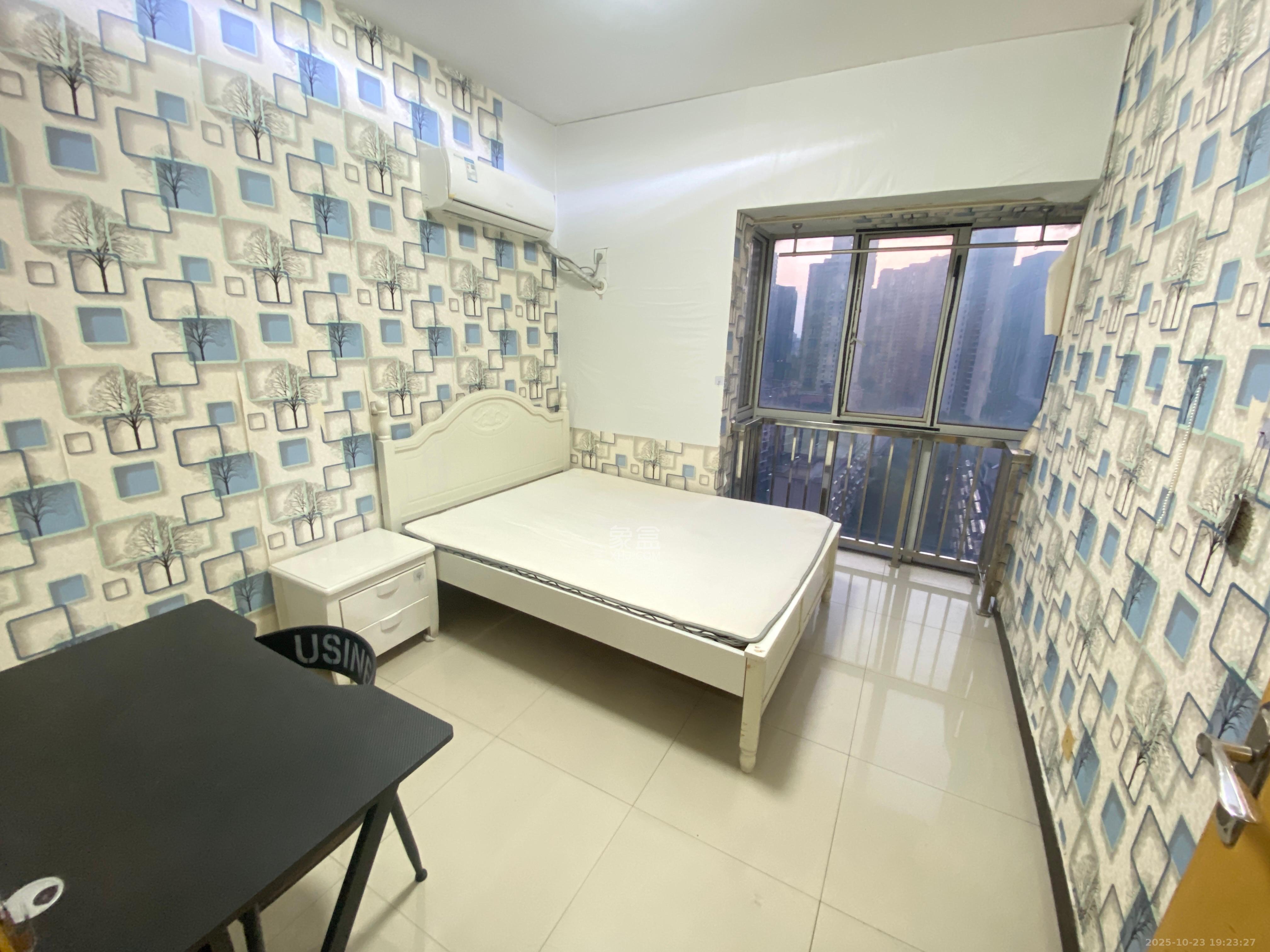 中远公馆 2室2厅1卫 2000.0元/月 中远公馆 2室2厅1卫 2000.0元/月室内图