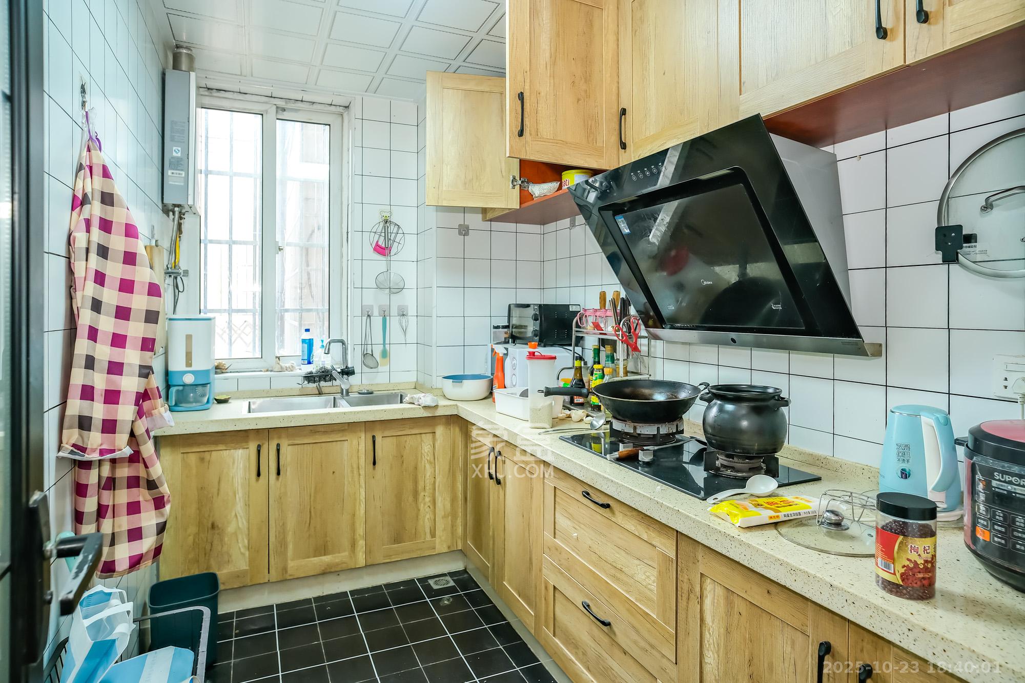 山水湾  2室2厅1卫    60.0万 山水湾  2室2厅1卫    60.0万厨房