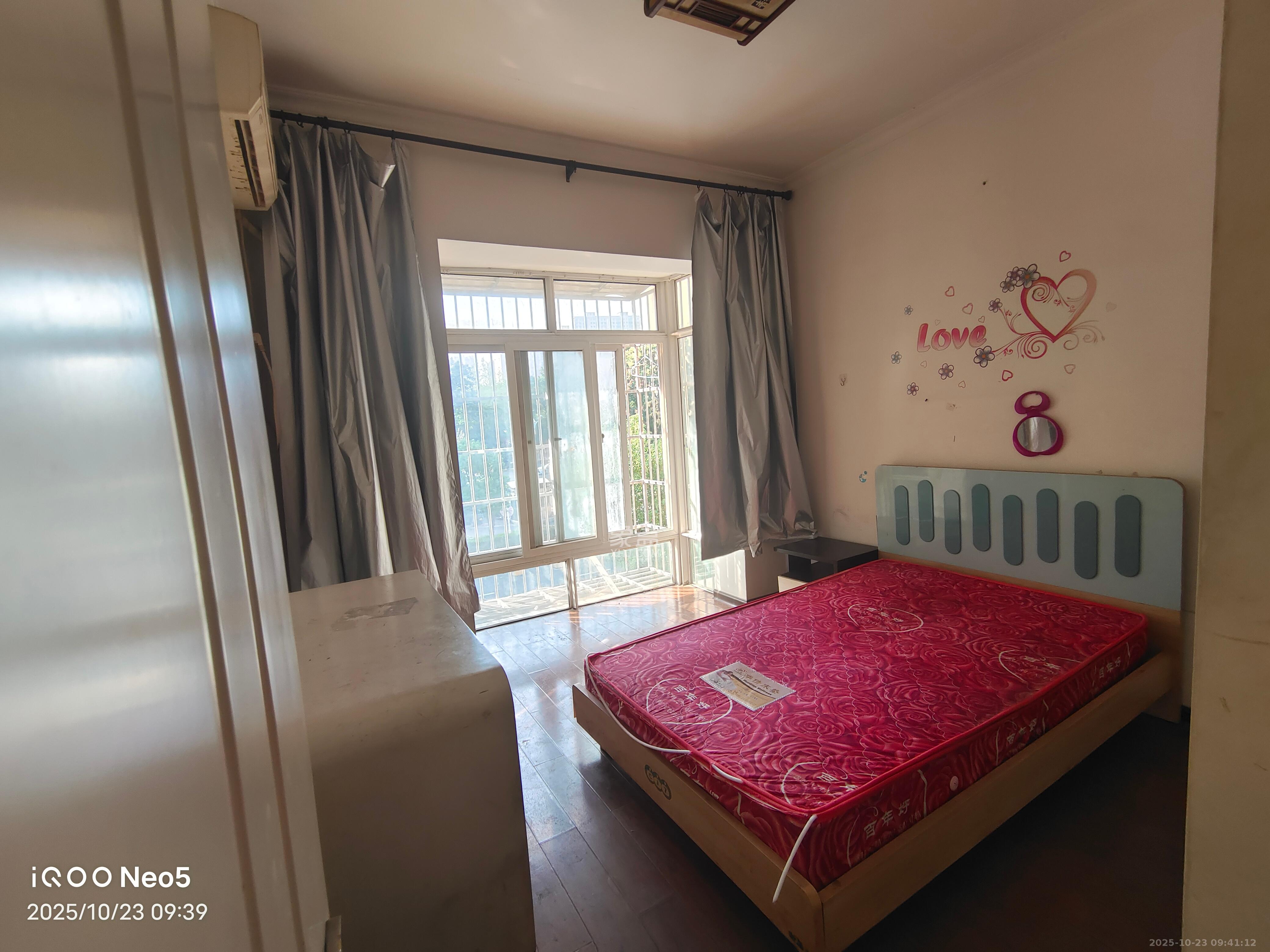 鄱阳小区  2室2厅1卫    1300.0元/月室内图