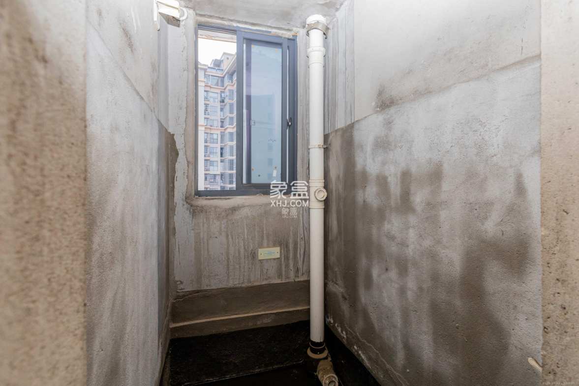 佳美紫郡 2室2厅1卫 39.8万 佳美紫郡 2室2厅1卫 39.8万卫生间