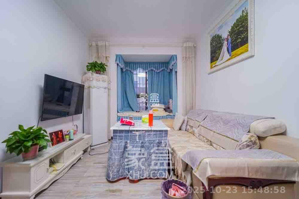 万树丹堤  1室1厅1卫    1800.0元/月室内图