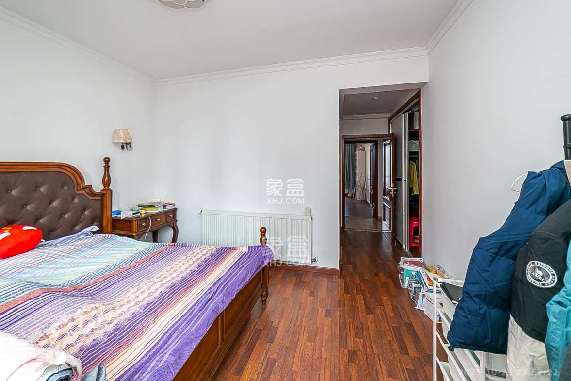 第六都(陆都小区)  4室2厅2卫    320.0万 第六都(陆都小区)  4室2厅2卫    320.0万卧室