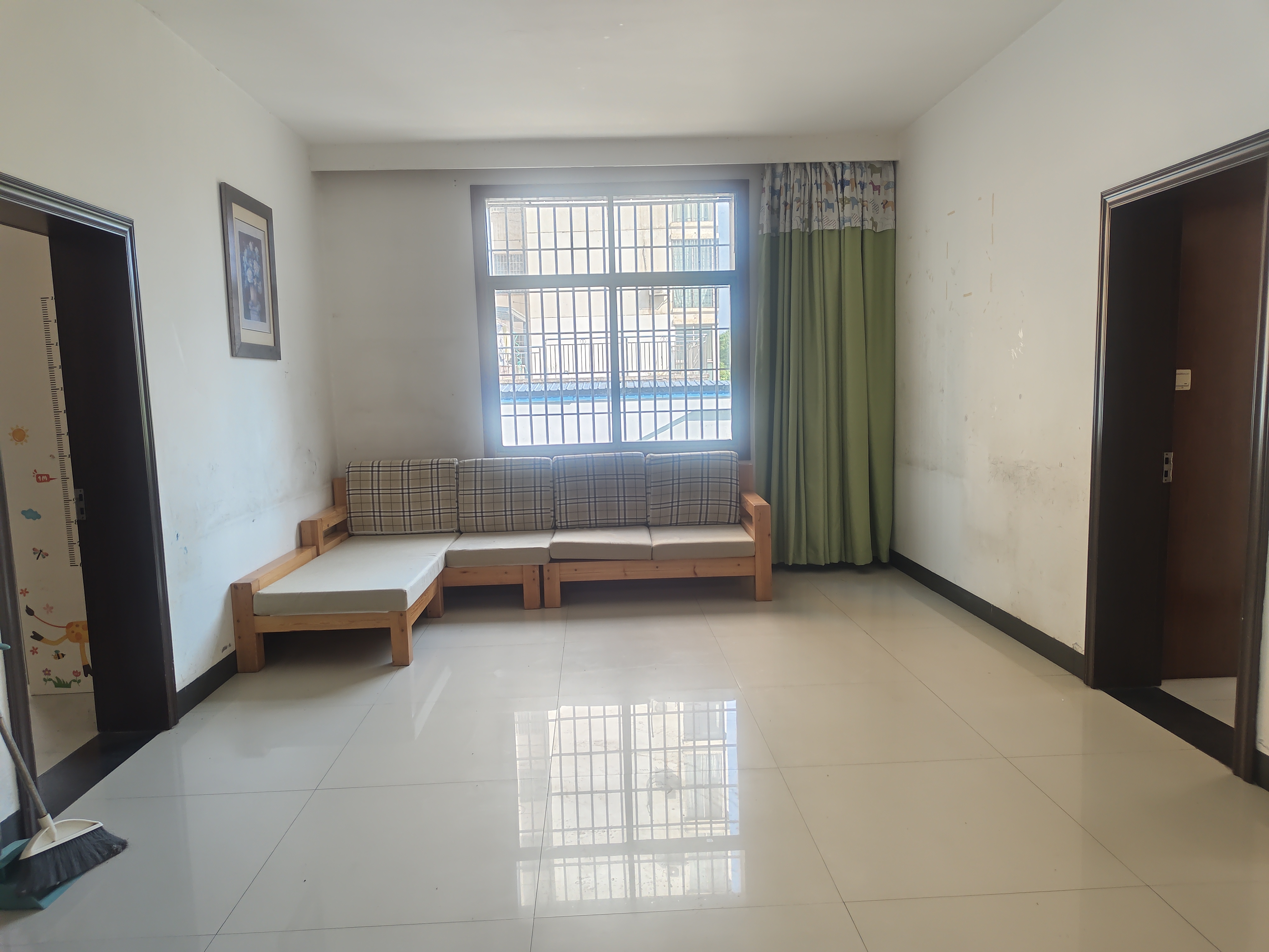 金谷市场 1室0厅0卫 45.0万 金谷市场 1室0厅0卫 45.0万客厅