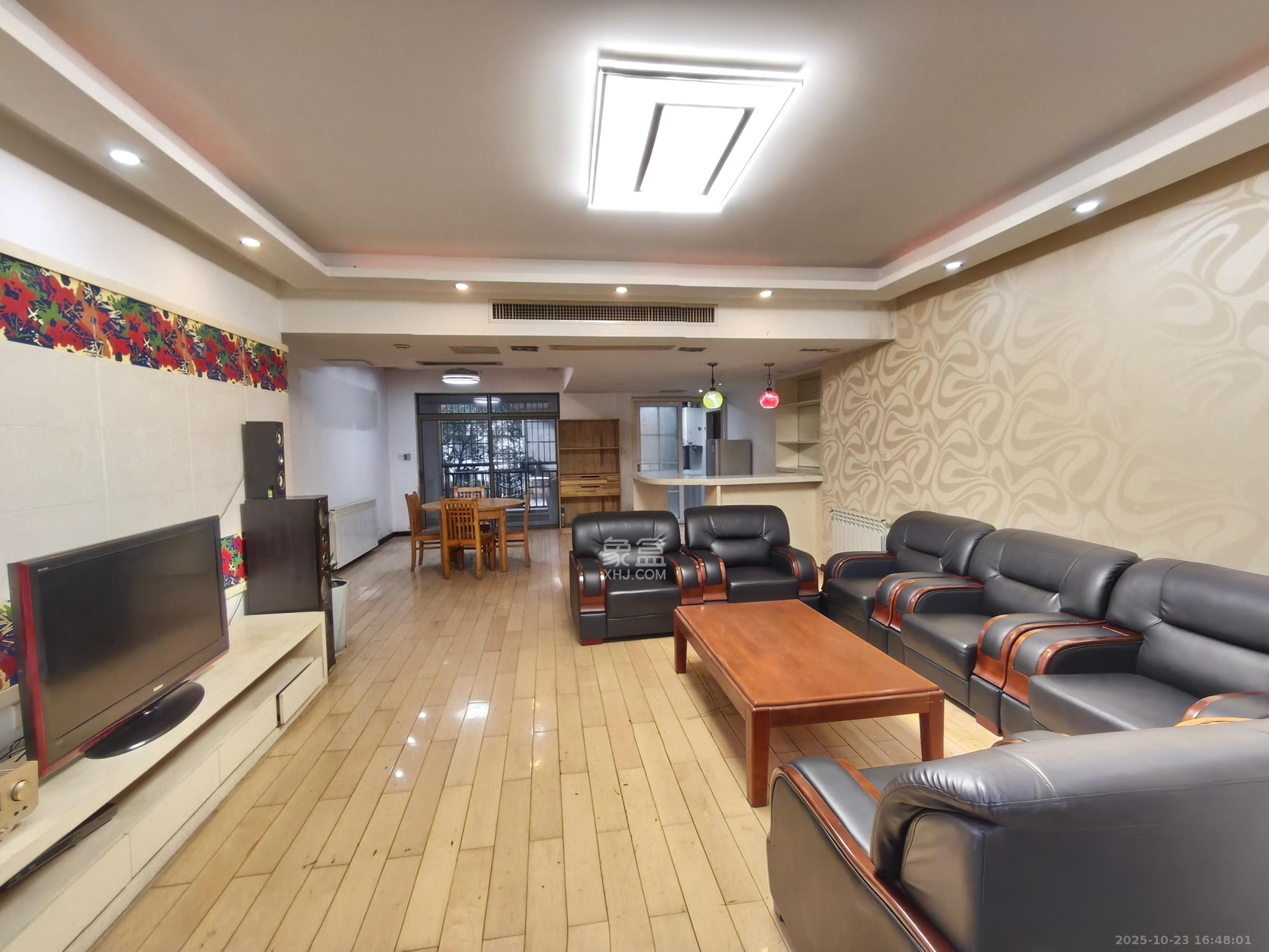 奥林匹克花园  4室2厅2卫    3080.0元/月室内图