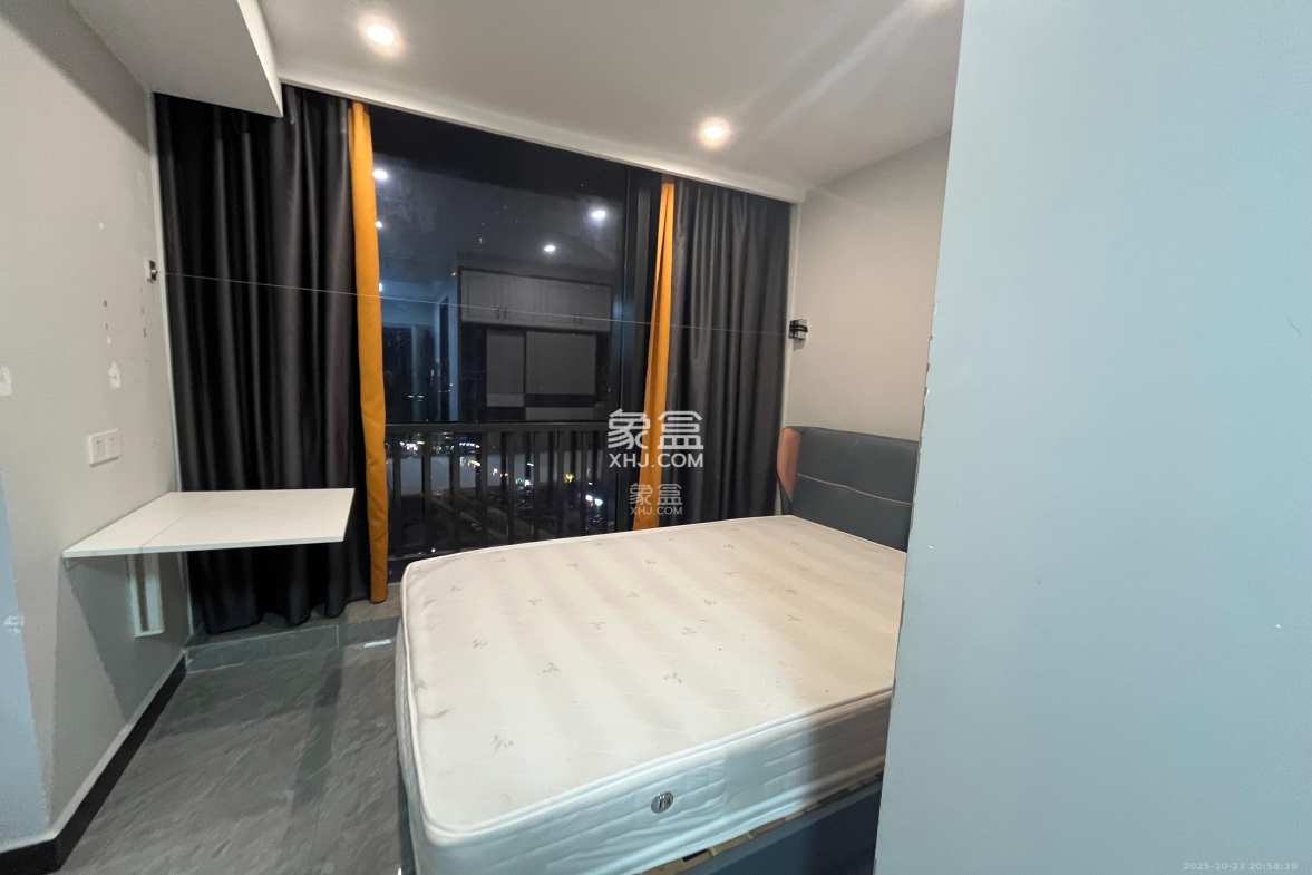 中一鲲出(鲲鹏府) 1室1厅1卫 1400.0元/月 中一鲲出(鲲鹏府) 1室1厅1卫 1400.0元/月室内图