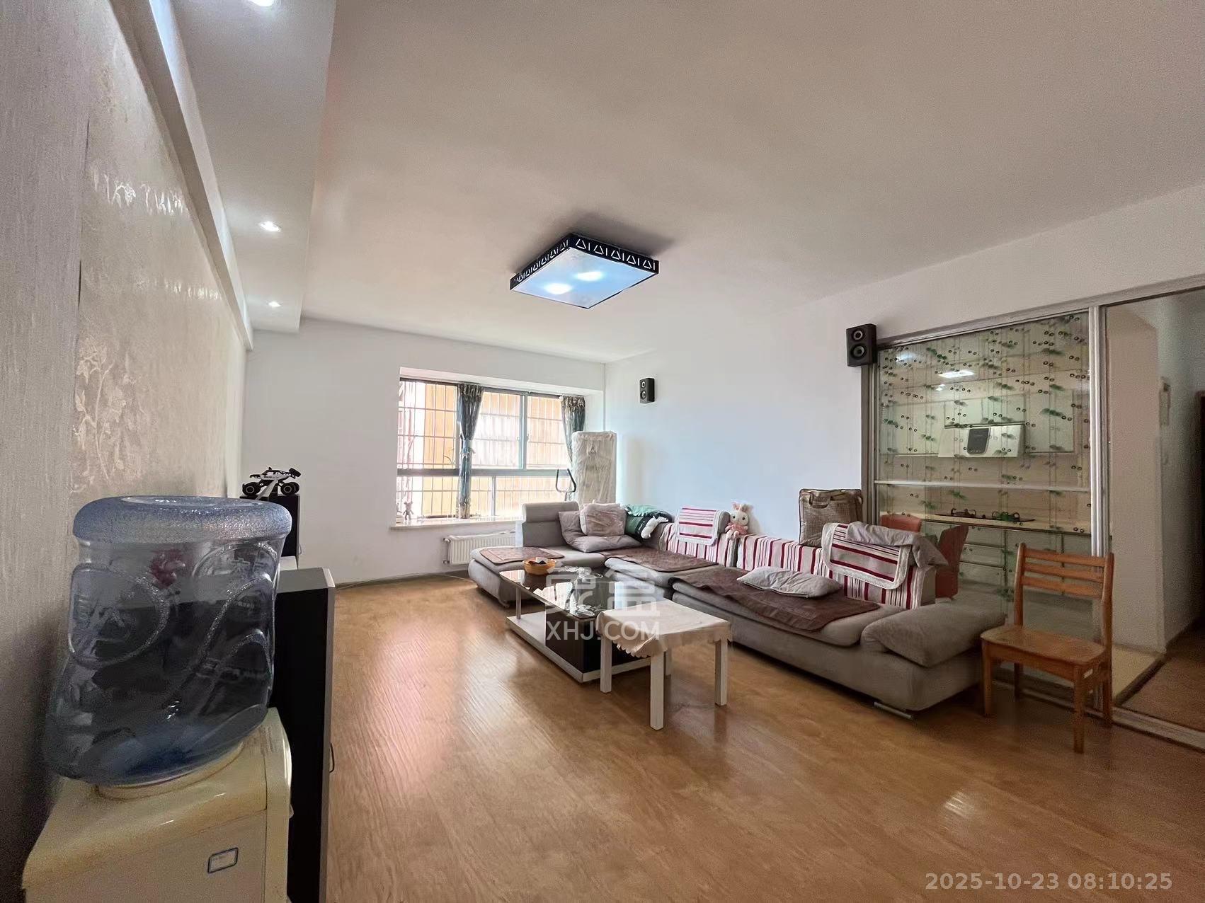 欧园  3室1厅2卫    2700.0元/月室内图