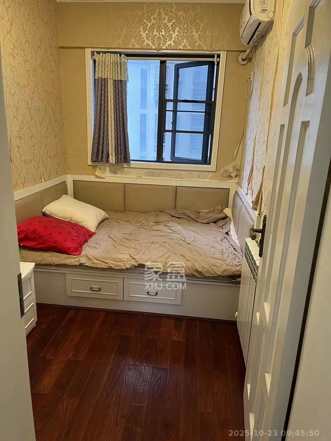 都市兰亭  3室2厅1卫    2300.0元/月室内图