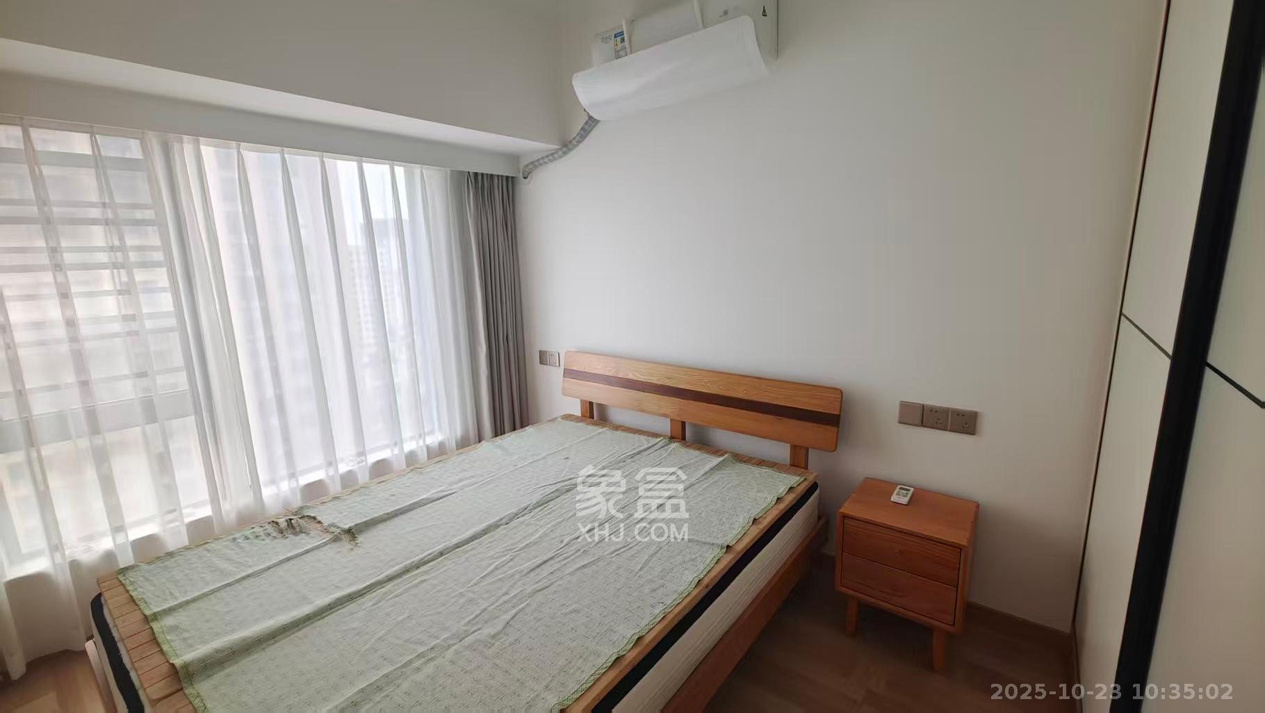 创世纪广场  4室2厅2卫    3000.0元/月室内图