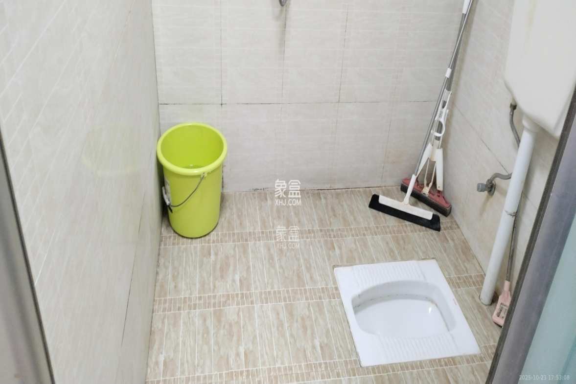 湘水一城(一期) 2室1厅1卫 2300.0元/月 湘水一城(一期) 2室1厅1卫 2300.0元/月室内图