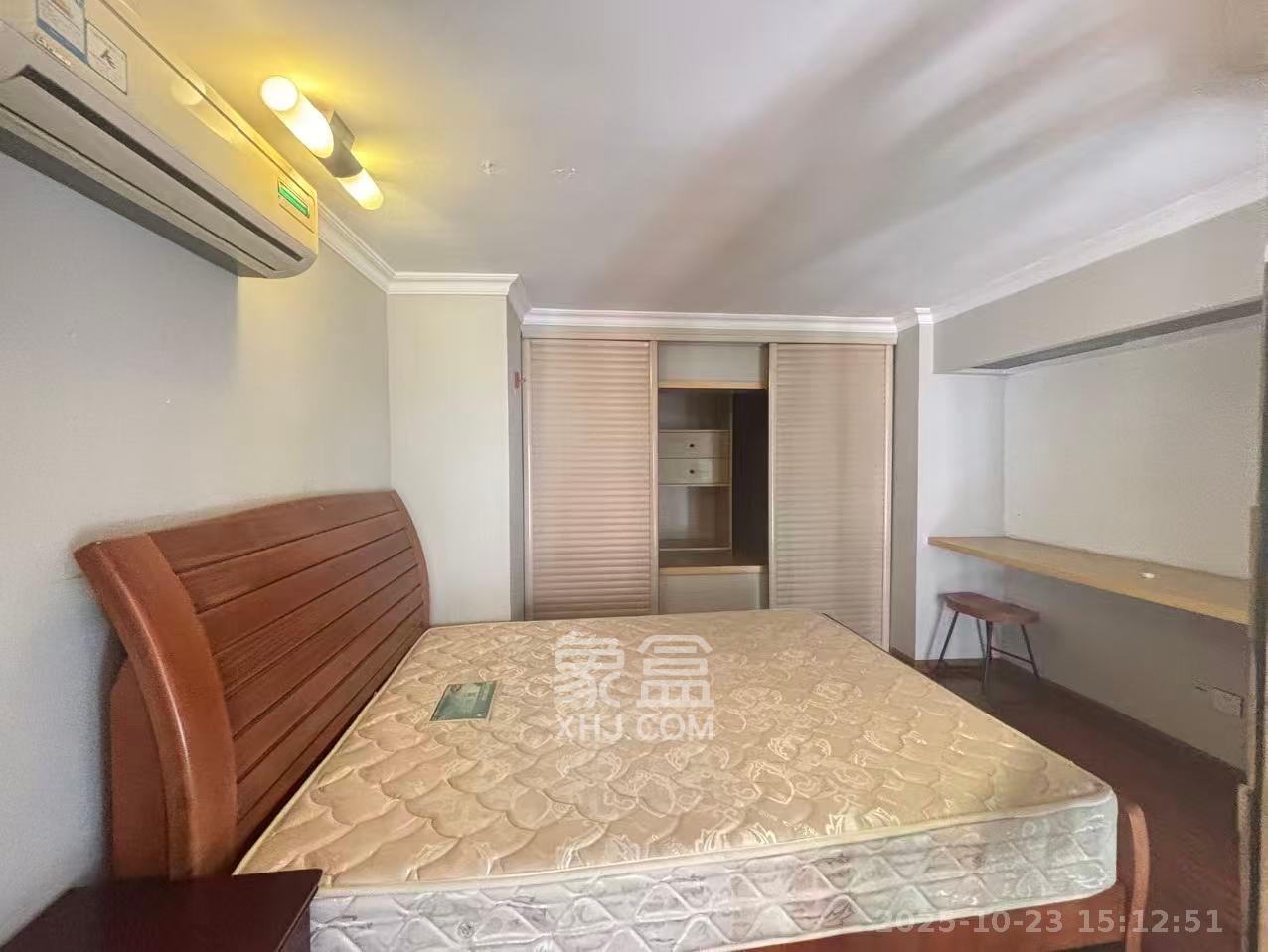 他城（天鸿时代公寓）  1室1厅1卫    1400.0元/月室内图