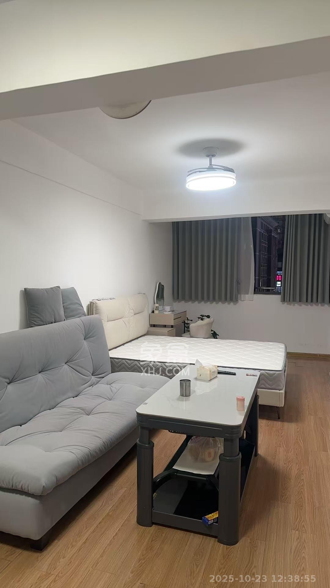 西牌楼社区 1室1厅1卫 1500.0元/月 西牌楼社区 1室1厅1卫 1500.0元/月室内图