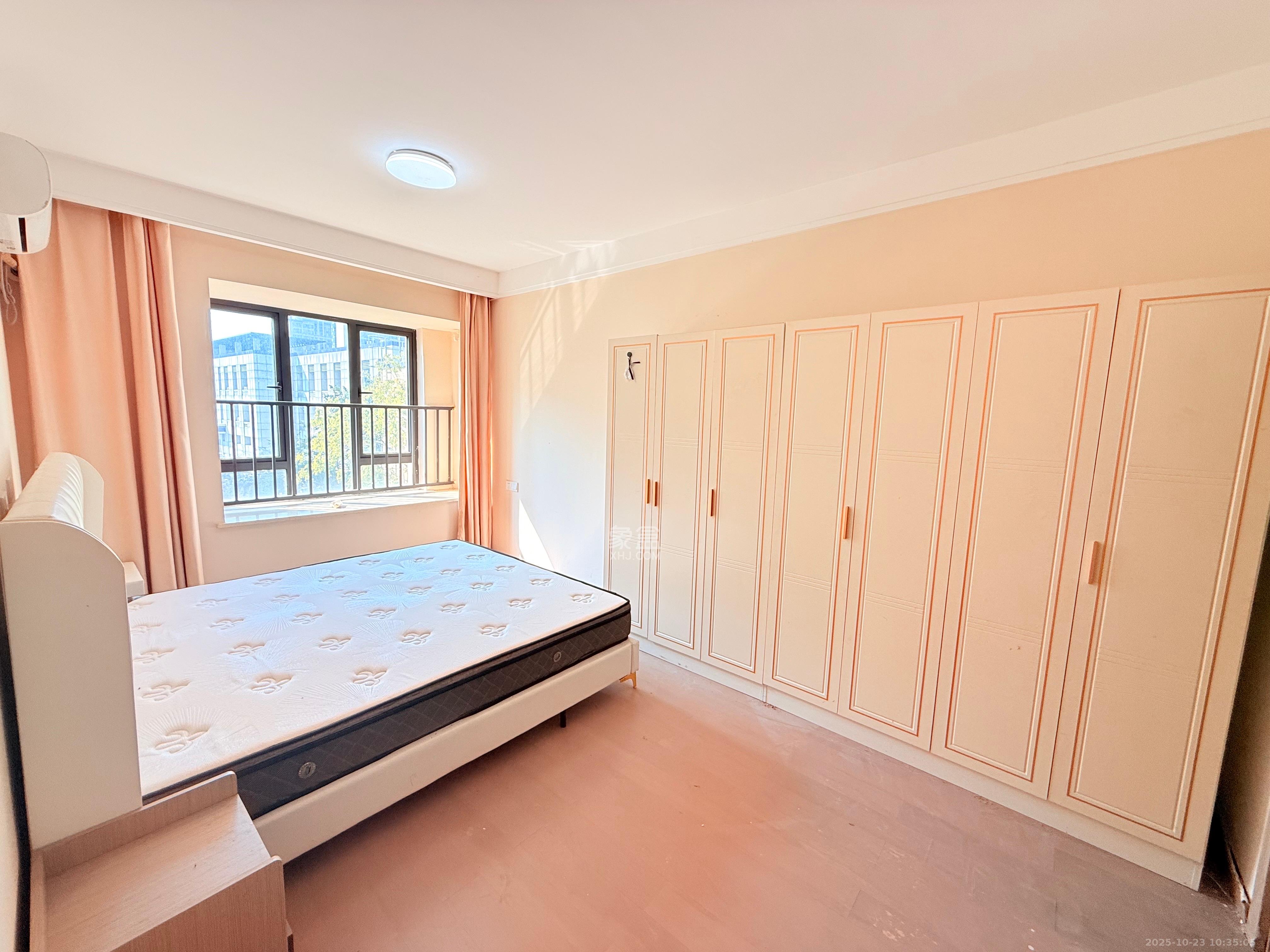 长沙高铁吾悦广场  3室2厅1卫    3200.0元/月室内图