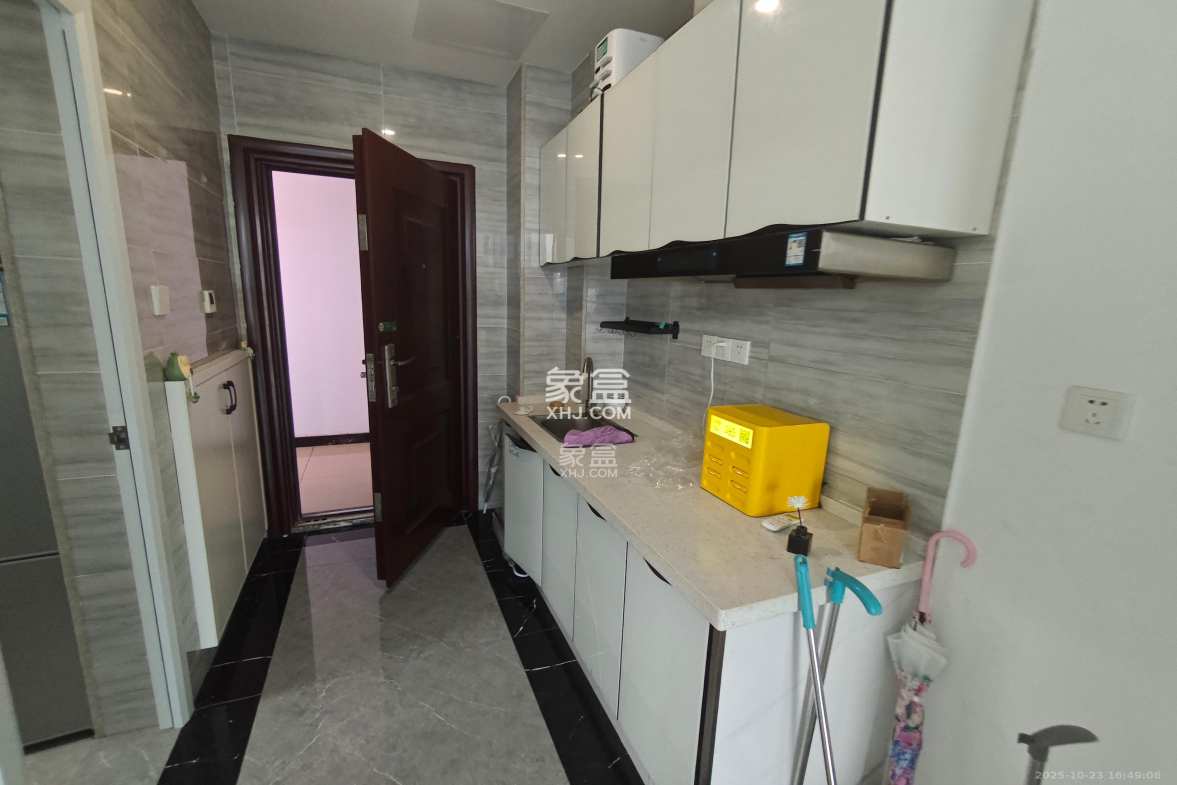 华润琨瑜府 1室1厅1卫 2500.0元/月 华润琨瑜府 1室1厅1卫 2500.0元/月室内图