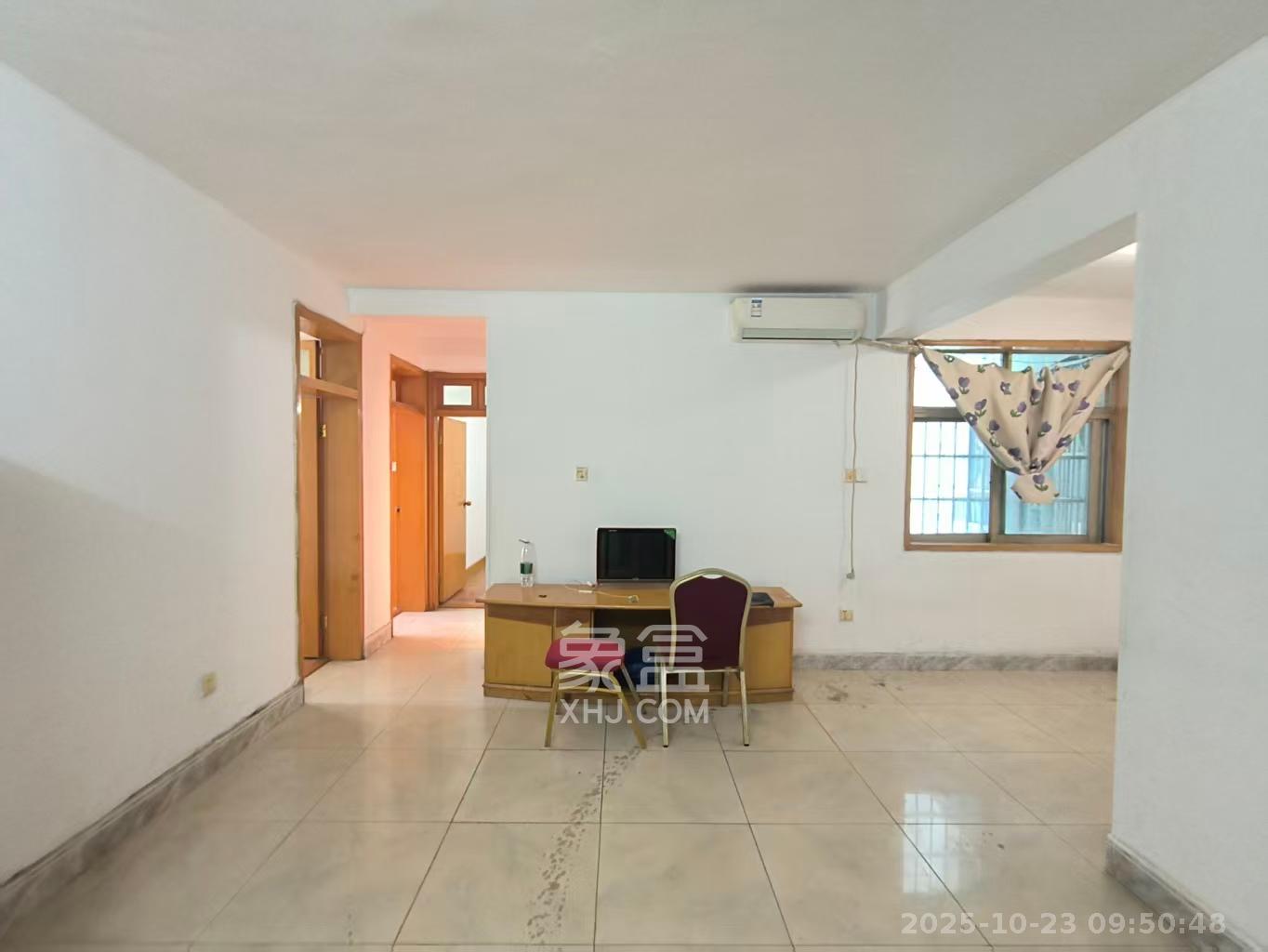 长铁高层  3室1厅1卫    2200.0元/月 长铁高层  3室1厅1卫    2200.0元/月