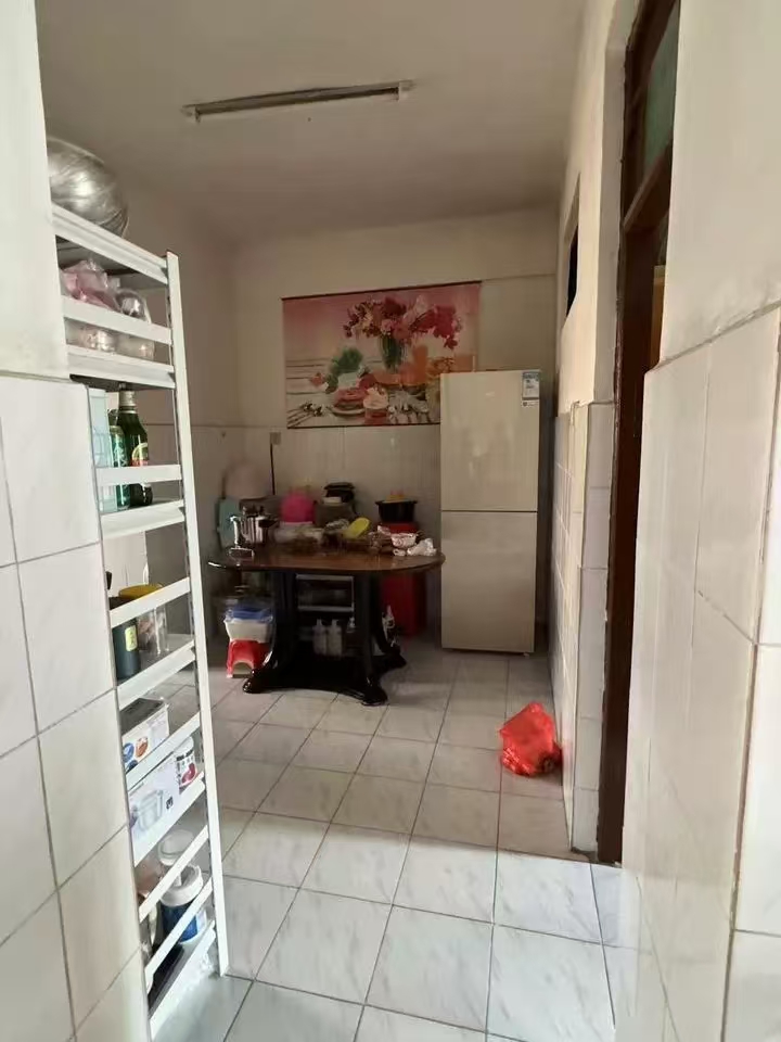 新华印刷厂宿舍(建国路7号) 3室2厅1卫 68.83万 新华印刷厂宿舍(建国路7号) 3室2厅1卫 68.83万室内图