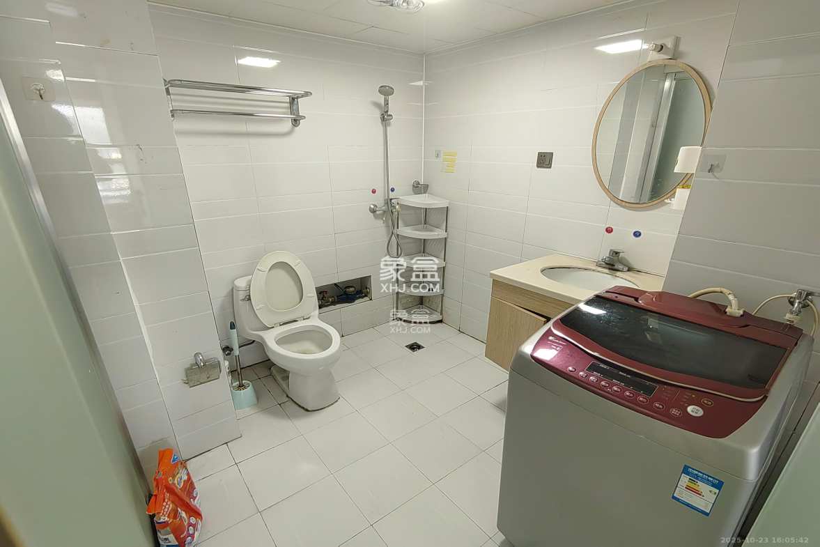 世纪桃花苑  1室0厅1卫    1100.0元/月 世纪桃花苑  1室0厅1卫    1100.0元/月室内图