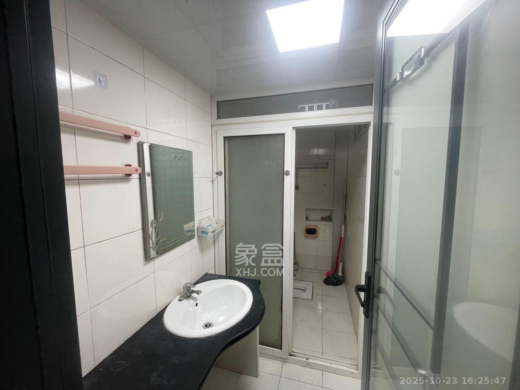 金桂小区一期  2室1厅1卫    1800.0元/月室内图