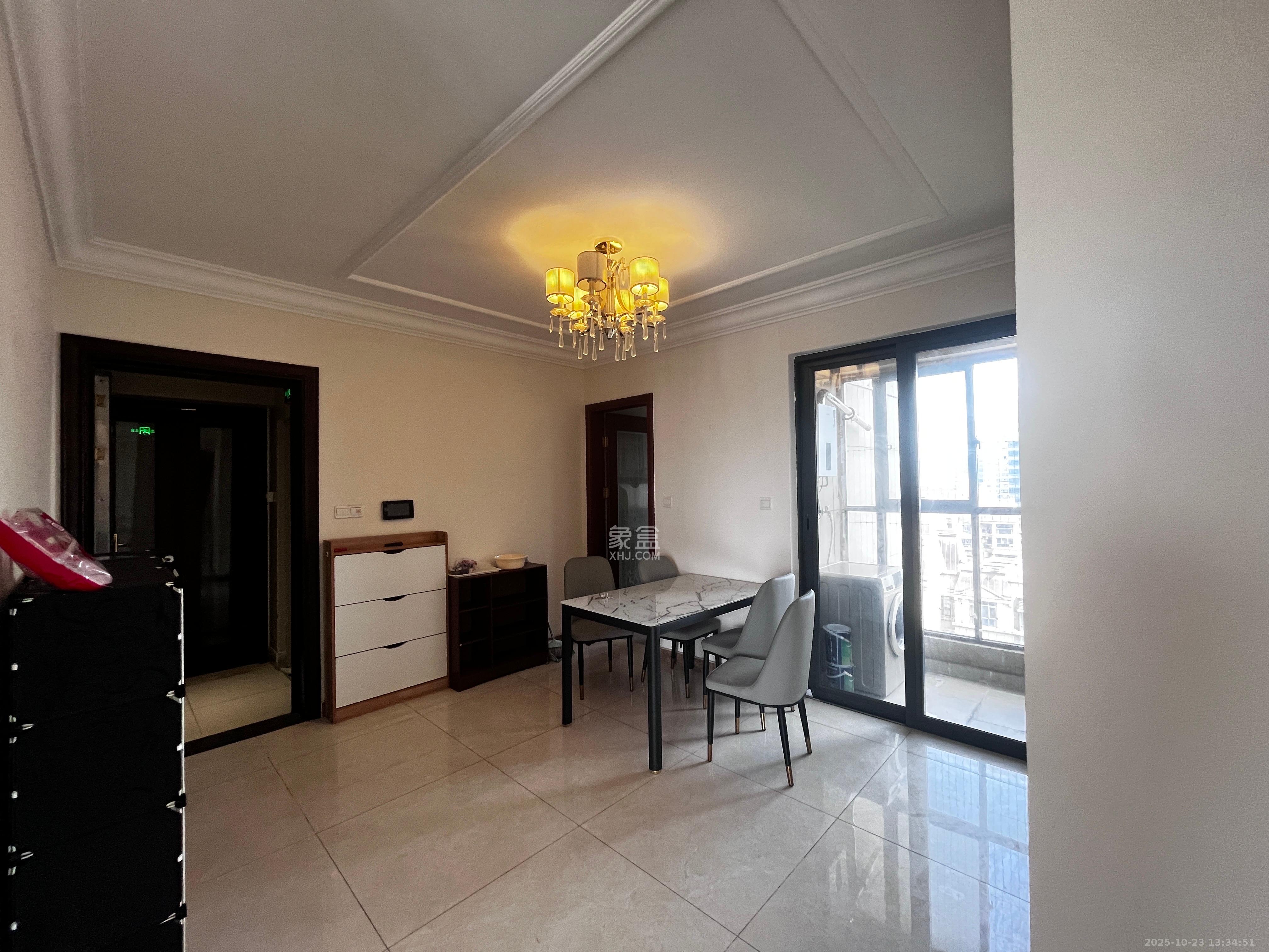 恒大国际广场  1室0厅0卫    2800.0元/月 恒大国际广场  1室0厅0卫    2800.0元/月室内图