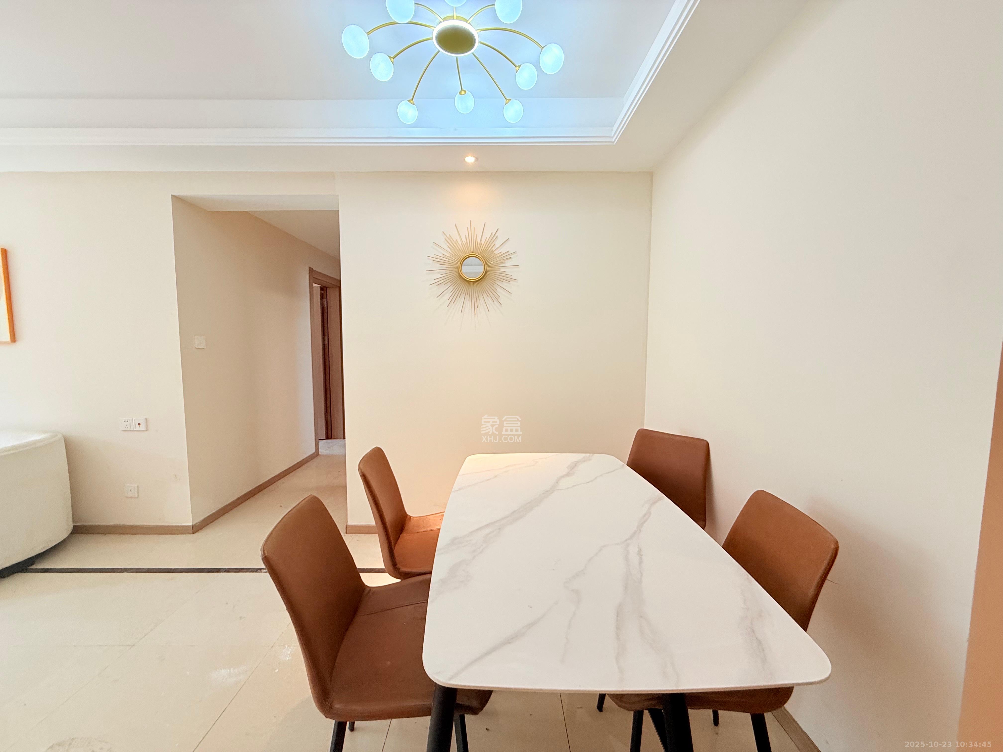 长沙高铁吾悦广场 3室2厅1卫 3200.0元/月 长沙高铁吾悦广场 3室2厅1卫 3200.0元/月室内图